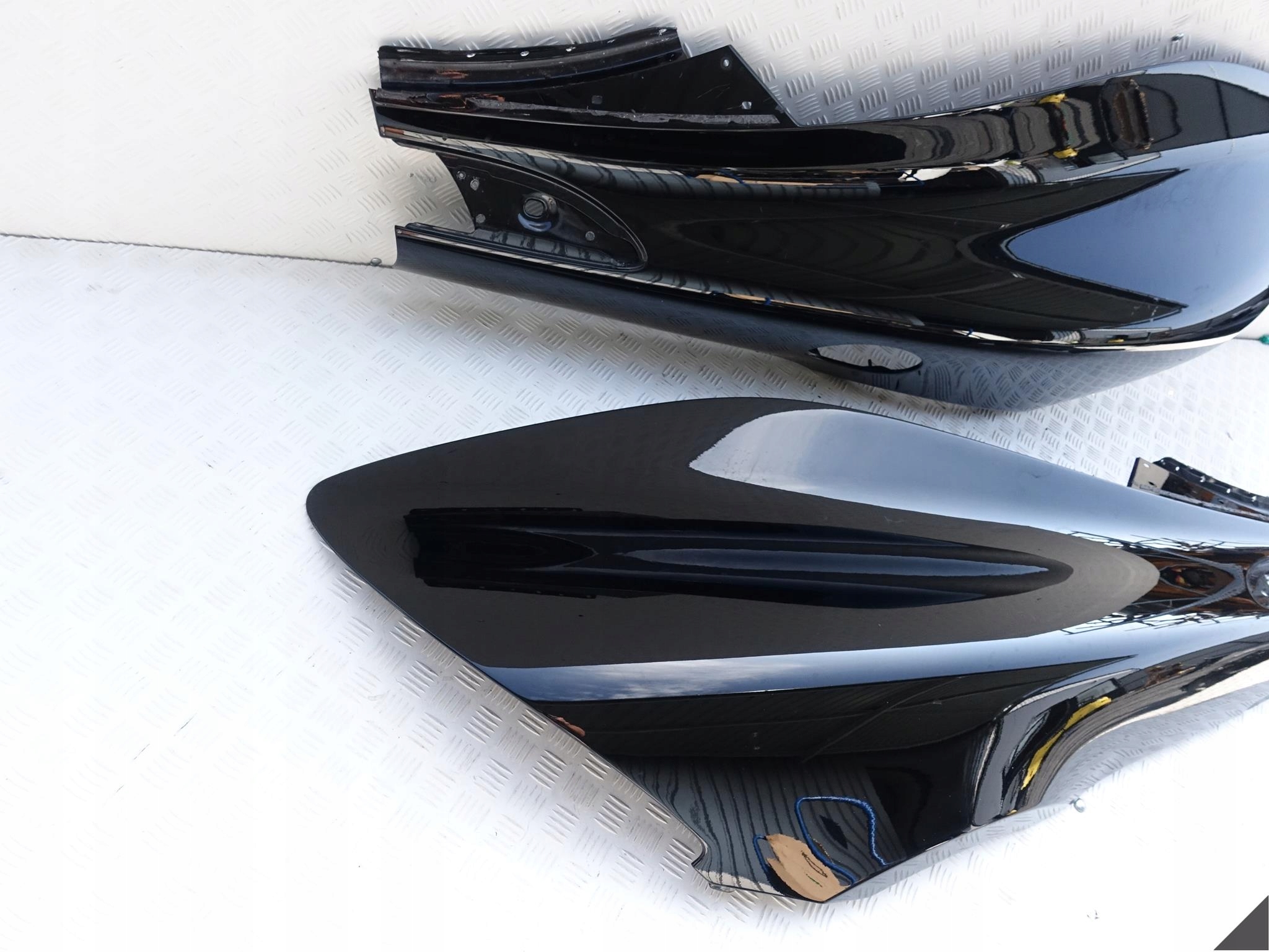 MCLAREN 570S BŁOTNIK OSŁONA PRAWY LUB LEWY TYŁ MCLAREN 570S BŁOTNIK OSŁONA PRAWY LUB LEWY TYŁ - obrazek 5