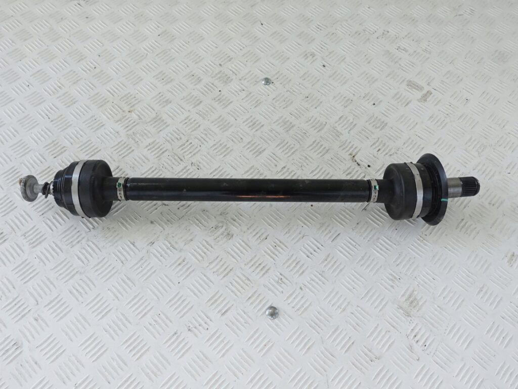 BMW M8 F91 F92 F93 PÓŁOŚ LEWA TYŁ 8089849 BMW M8 F91 F92 F93 PÓŁOŚ LEWA TYŁ 8089849