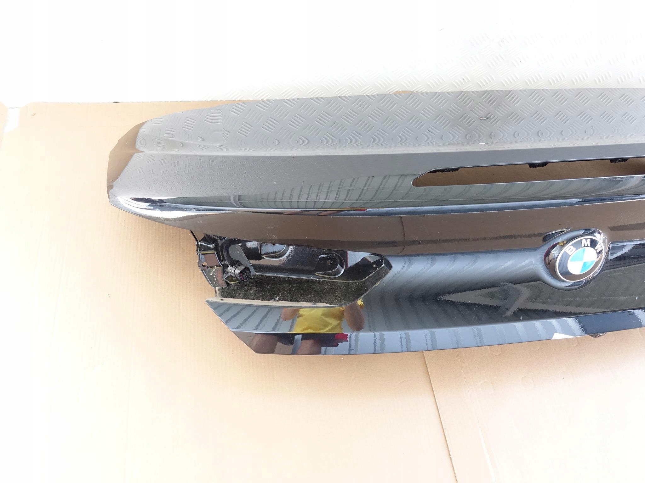 BMW 8 G14 M8 F91 KOLOR 475 KLAPA POKRYWA KAMERA BMW 8 G14 M8 F91 KOLOR 475 KLAPA POKRYWA KAMERA - obrazek 2