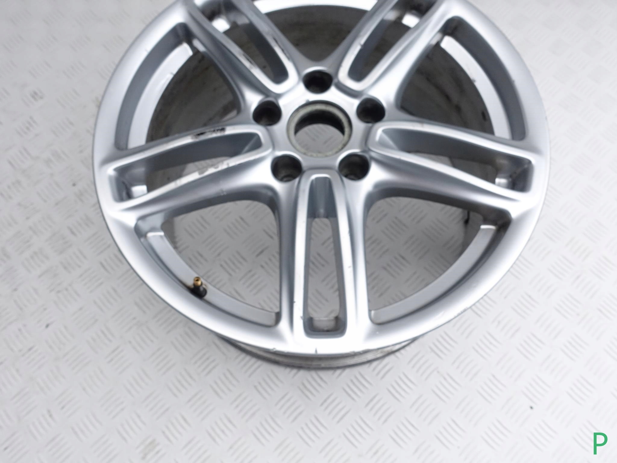 PORSCHE PANAMERA 970 TURBO 97036215804 9Jx19 ET60 PORSCHE PANAMERA 970 TURBO 97036215804 9Jx19 ET60 - obrazek 2