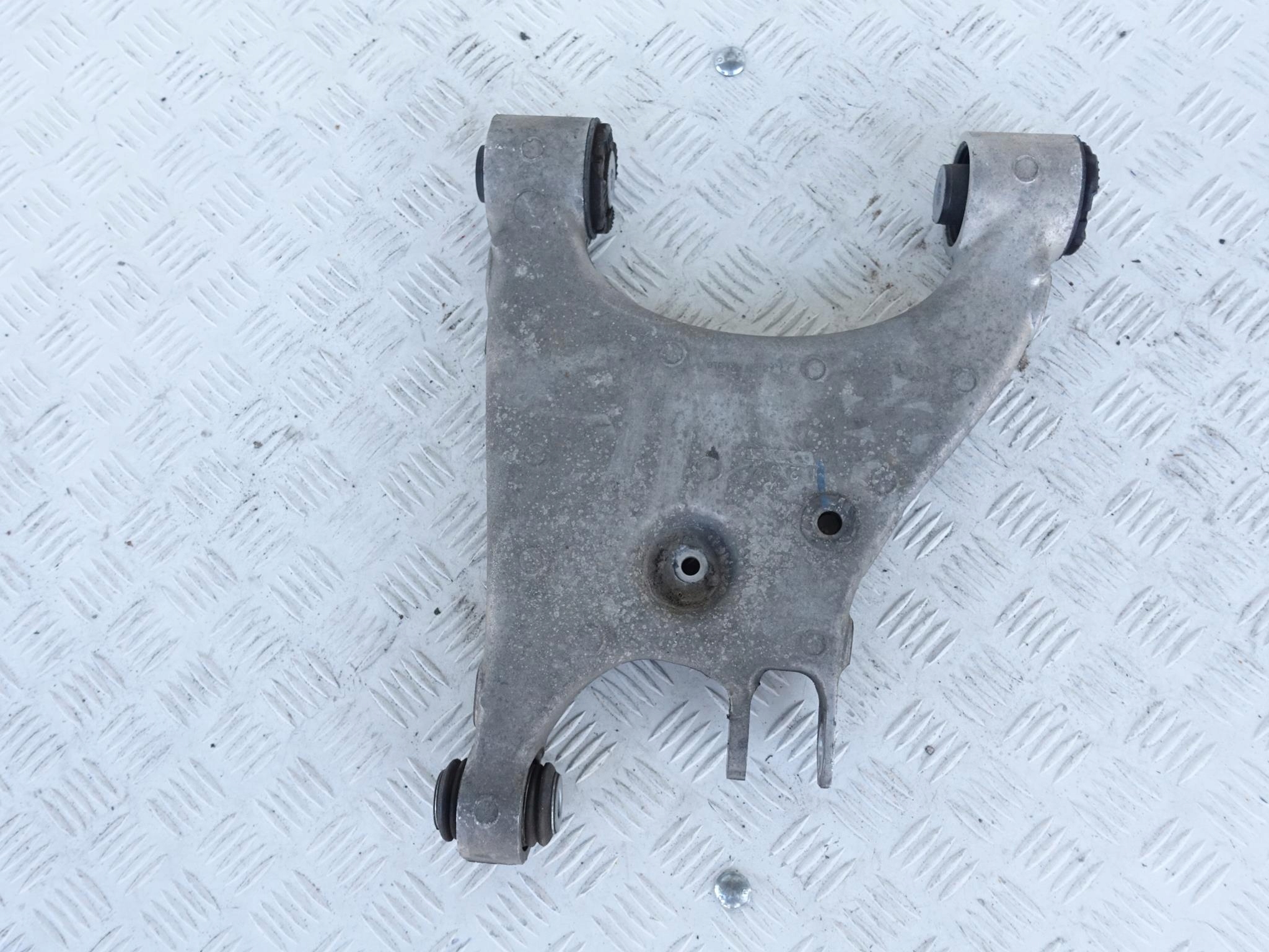 TESLA X WAHACZ TYŁ PRAWY 1027451-00-D DOLNY TESLA X WAHACZ TYŁ PRAWY 1027451-00-D DOLNY - obrazek 5