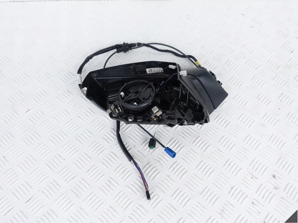 AUDI Q7 SQ7 4M0 15- MECHANIZM KAMERA PRAWE 15+4PIN AUDI Q7 SQ7 4M0 15- MECHANIZM KAMERA PRAWE 15+4PIN