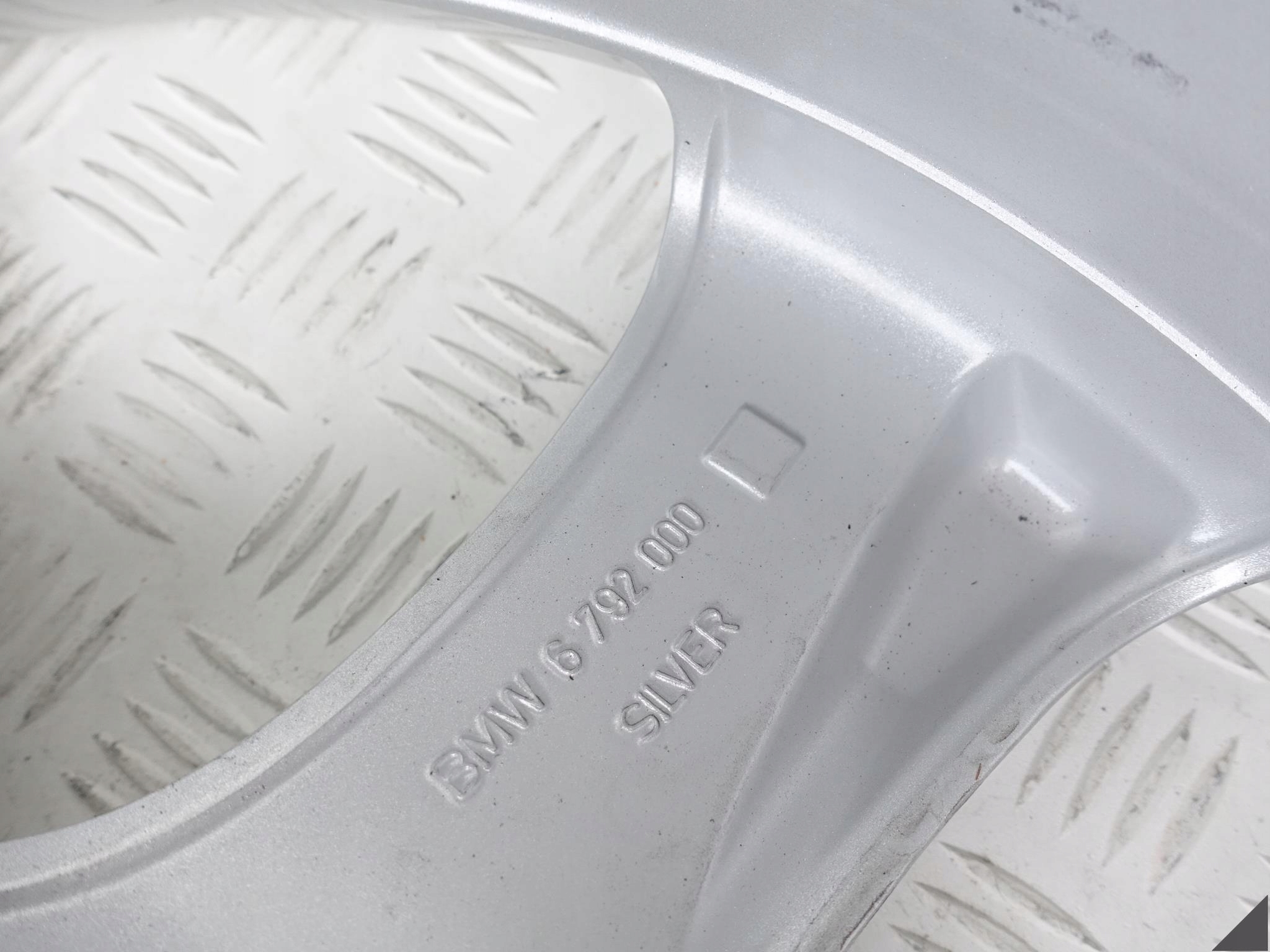 BMW X3 F25 X6 F26 8,5Jx20 ET38 IS38 5×120 BMW X3 F25 X6 F26 8,5Jx20 ET38 IS38 5x120 - obrazek 10