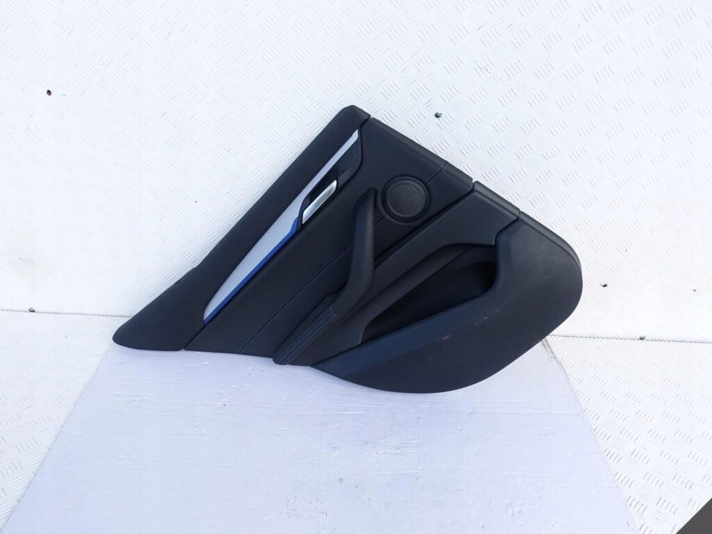 BMW X2 F39 LEWA TYŁ TAPICERKA SKÓRA KOMPLET LED BMW X2 F39 LEWA TYŁ TAPICERKA SKÓRA KOMPLET LED