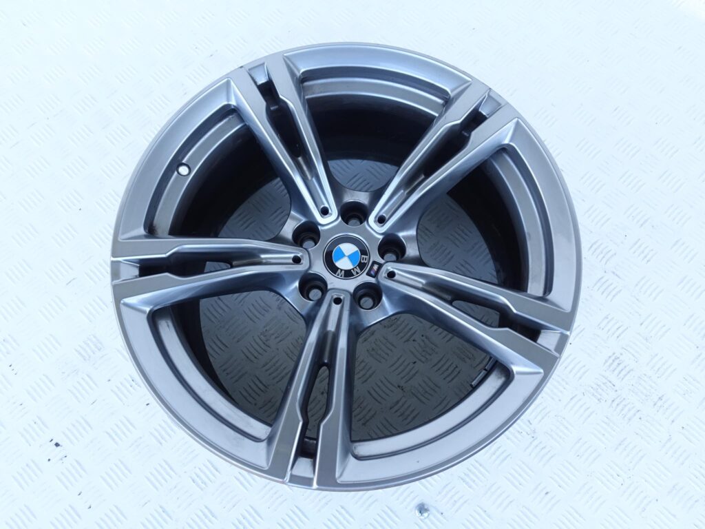 BMW M5 F90 G30 9,5×19 IS26 5×112 8043663 BMW M5 F90 G30 9,5x19 IS26 5x112 8043663