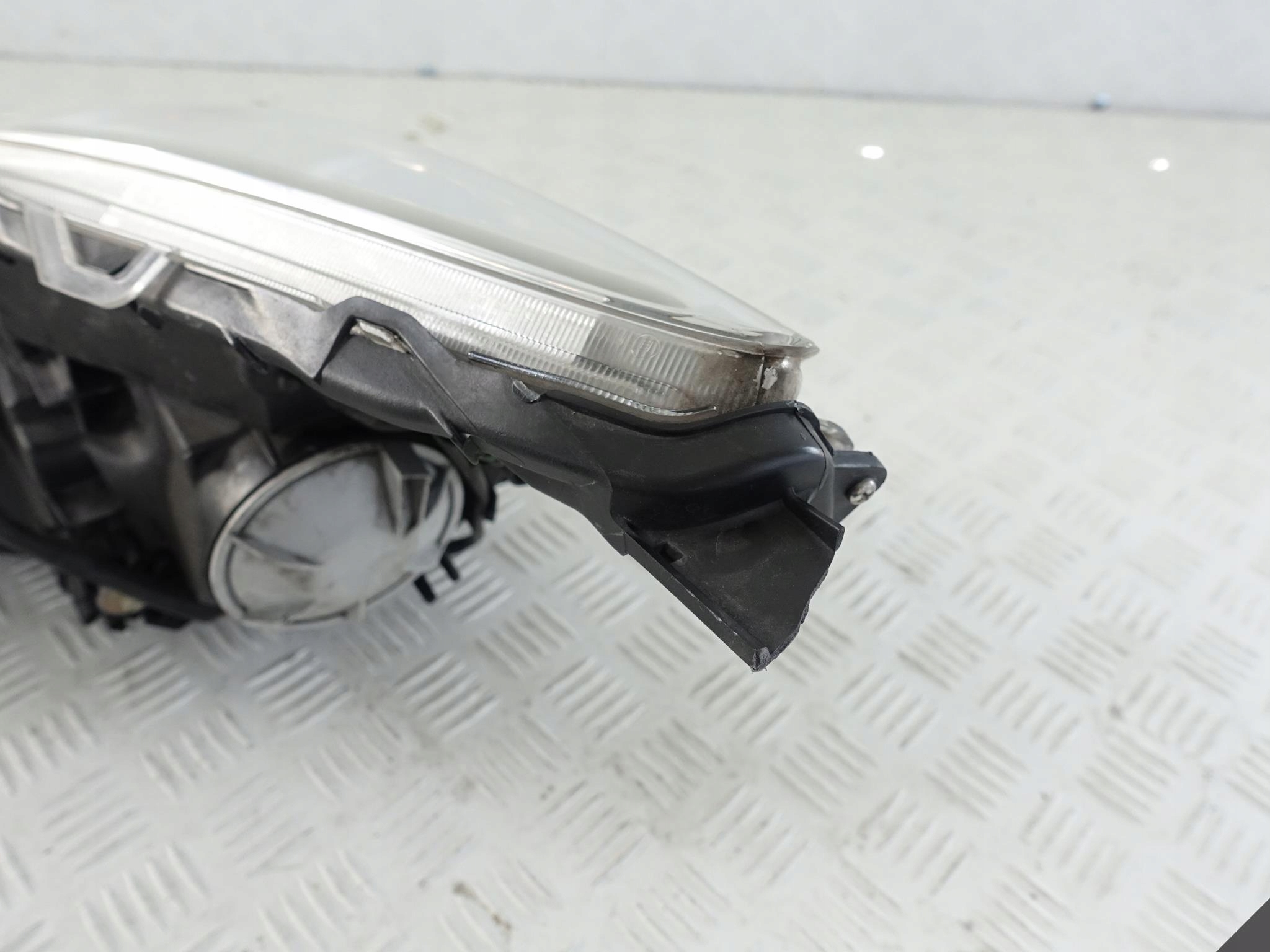 SUBARU LEGACY 5 V OUTBACK 4 IV 09-14 ZWYKŁA EU LAMPA SUBARU LEGACY 5 V OUTBACK 4 IV 09-14 ZWYKŁA EU LAMPA - obrazek 7
