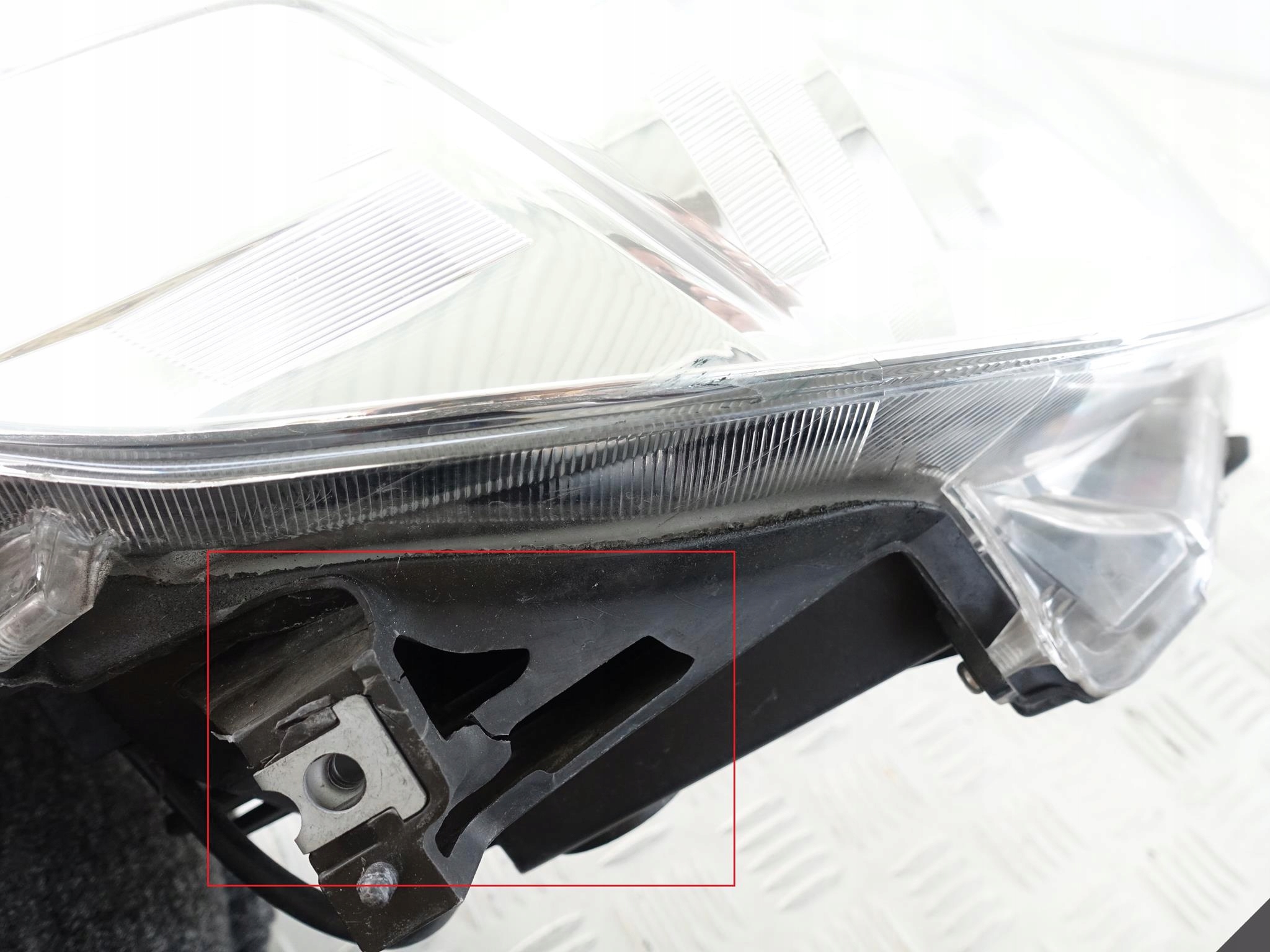 SUBARU LEGACY 5 V OUTBACK 4 IV 09-14 ZWYKŁA EU LAMPA SUBARU LEGACY 5 V OUTBACK 4 IV 09-14 ZWYKŁA EU LAMPA - obrazek 9