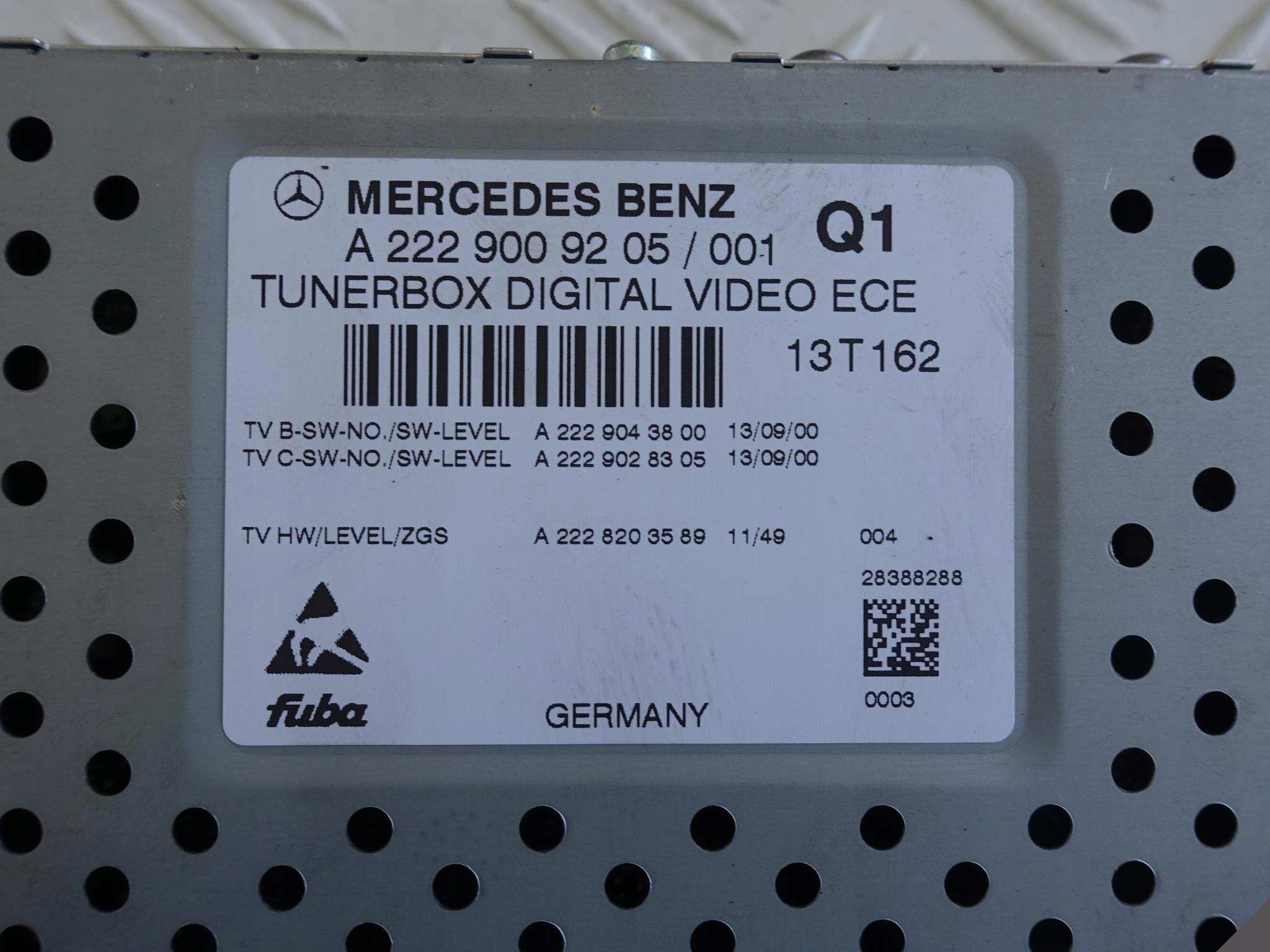 MERCEDES S-KLASA W222 MODUŁ TUNER TV RADIO MERCEDES S-KLASA W222 MODUŁ TUNER TV RADIO - obrazek 6
