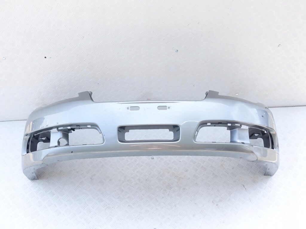 SUBARU LEGACY 03-06 ZDERZAK PRZÓD 57704AG130 SUBARU LEGACY 03-06 ZDERZAK PRZÓD 57704AG130