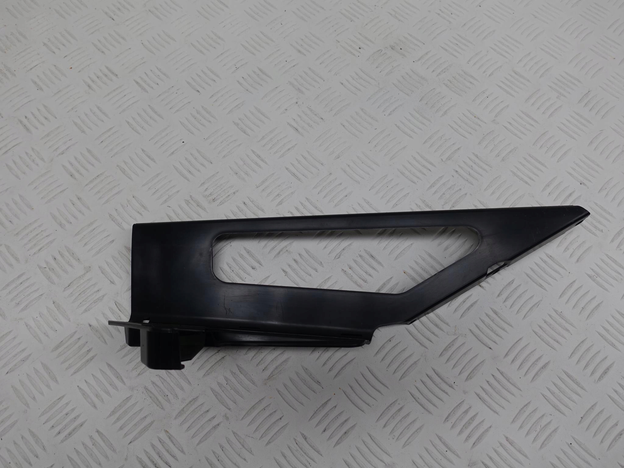 LAMBORGHINI HURACAN PANEL OSŁONA 4T0853648 LAMBORGHINI HURACAN PANEL OSŁONA 4T0853648