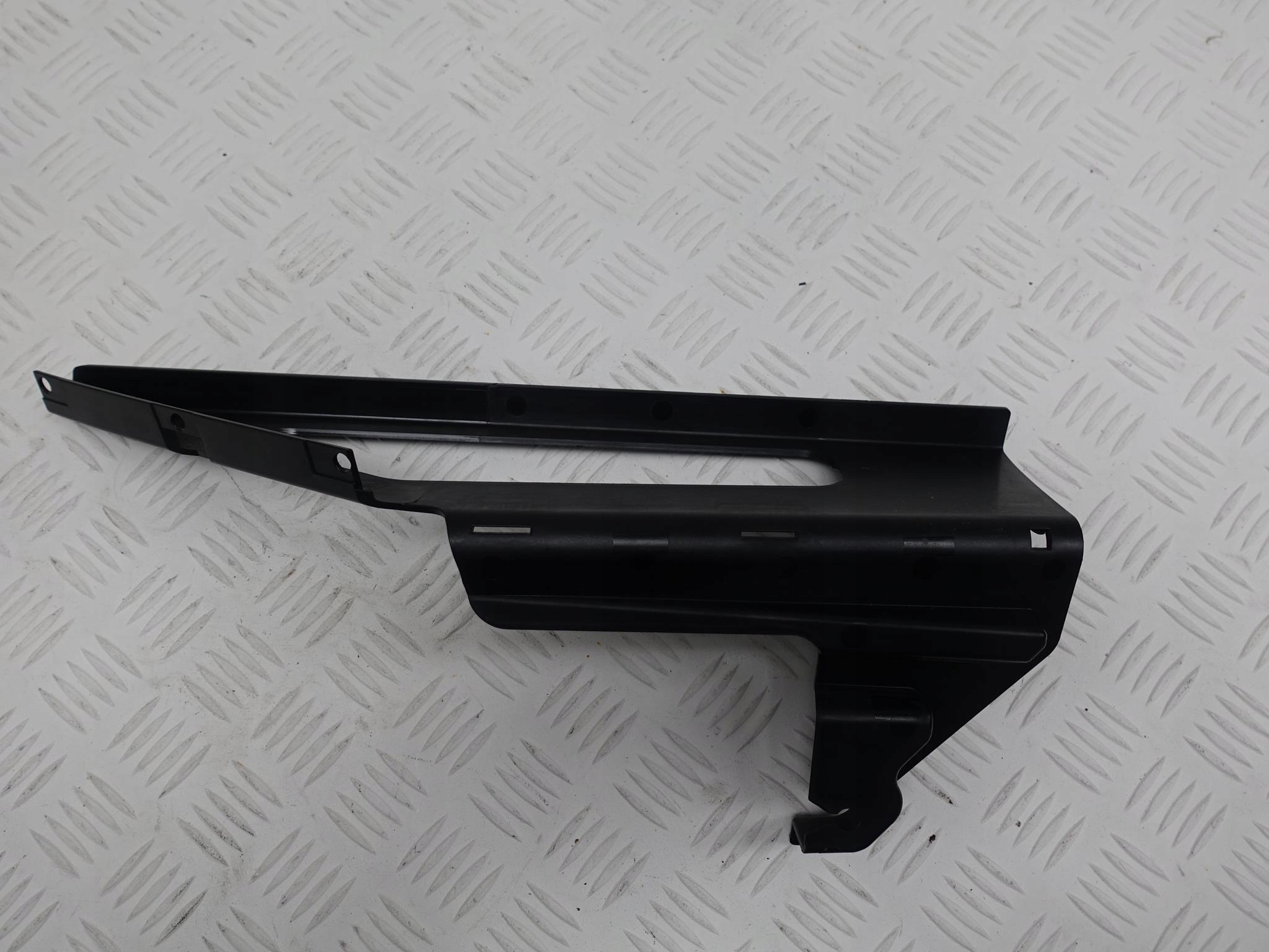 LAMBORGHINI HURACAN PANEL OSŁONA 4T0853648 LAMBORGHINI HURACAN PANEL OSŁONA 4T0853648 - obrazek 4