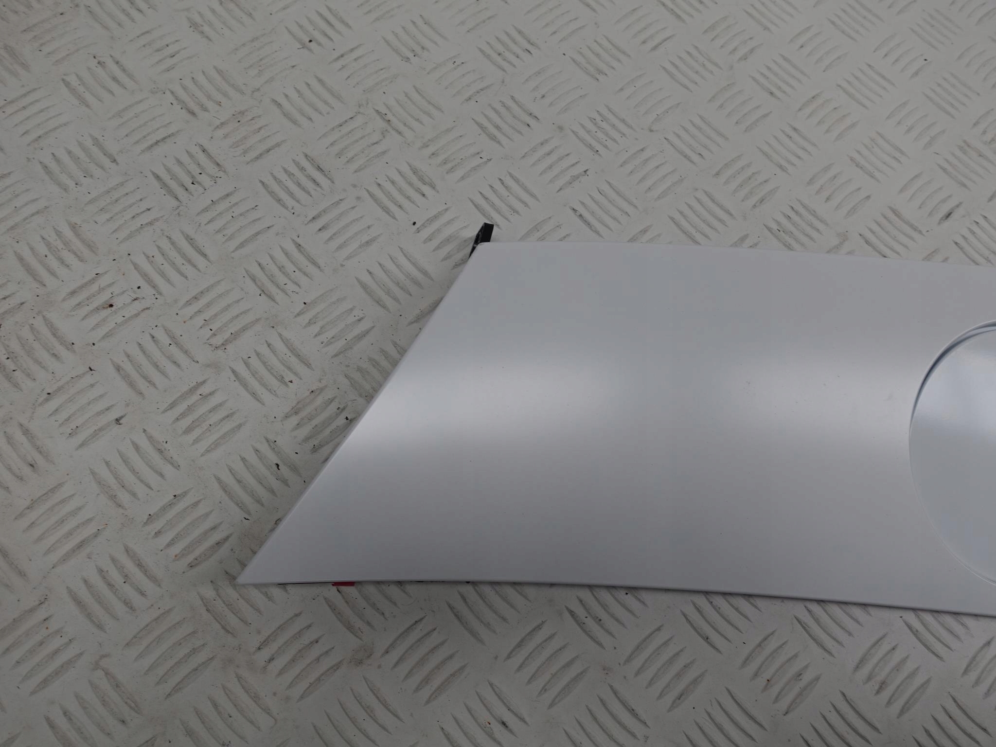 LAMBORGHINI HURACAN PANEL OSŁONA WLEW PALIWA PRAWA LAMBORGHINI HURACAN PANEL OSŁONA WLEW PALIWA PRAWA - obrazek 2