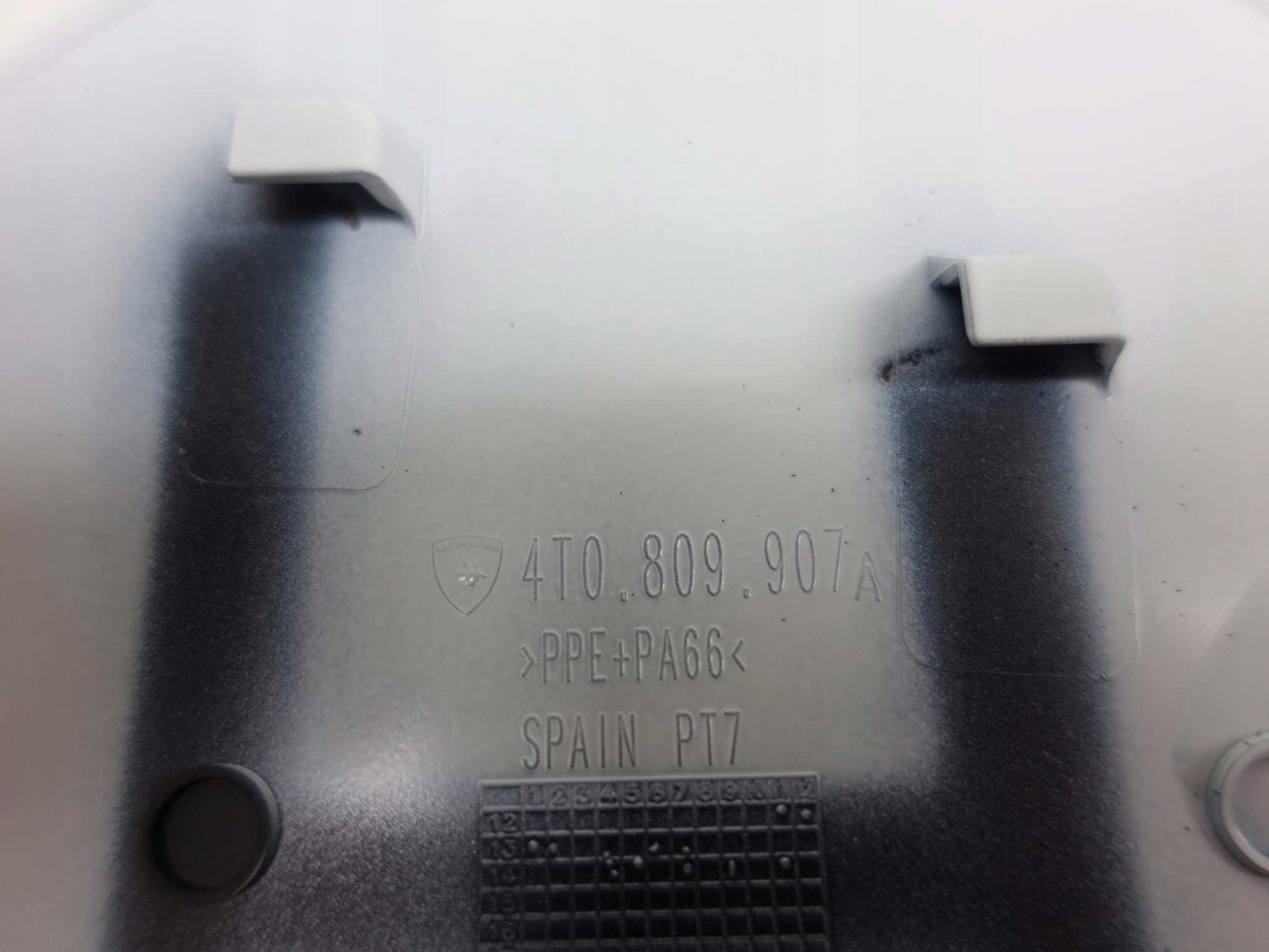 LAMBORGHINI HURACAN PANEL OSŁONA WLEW PALIWA PRAWA LAMBORGHINI HURACAN PANEL OSŁONA WLEW PALIWA PRAWA - obrazek 11