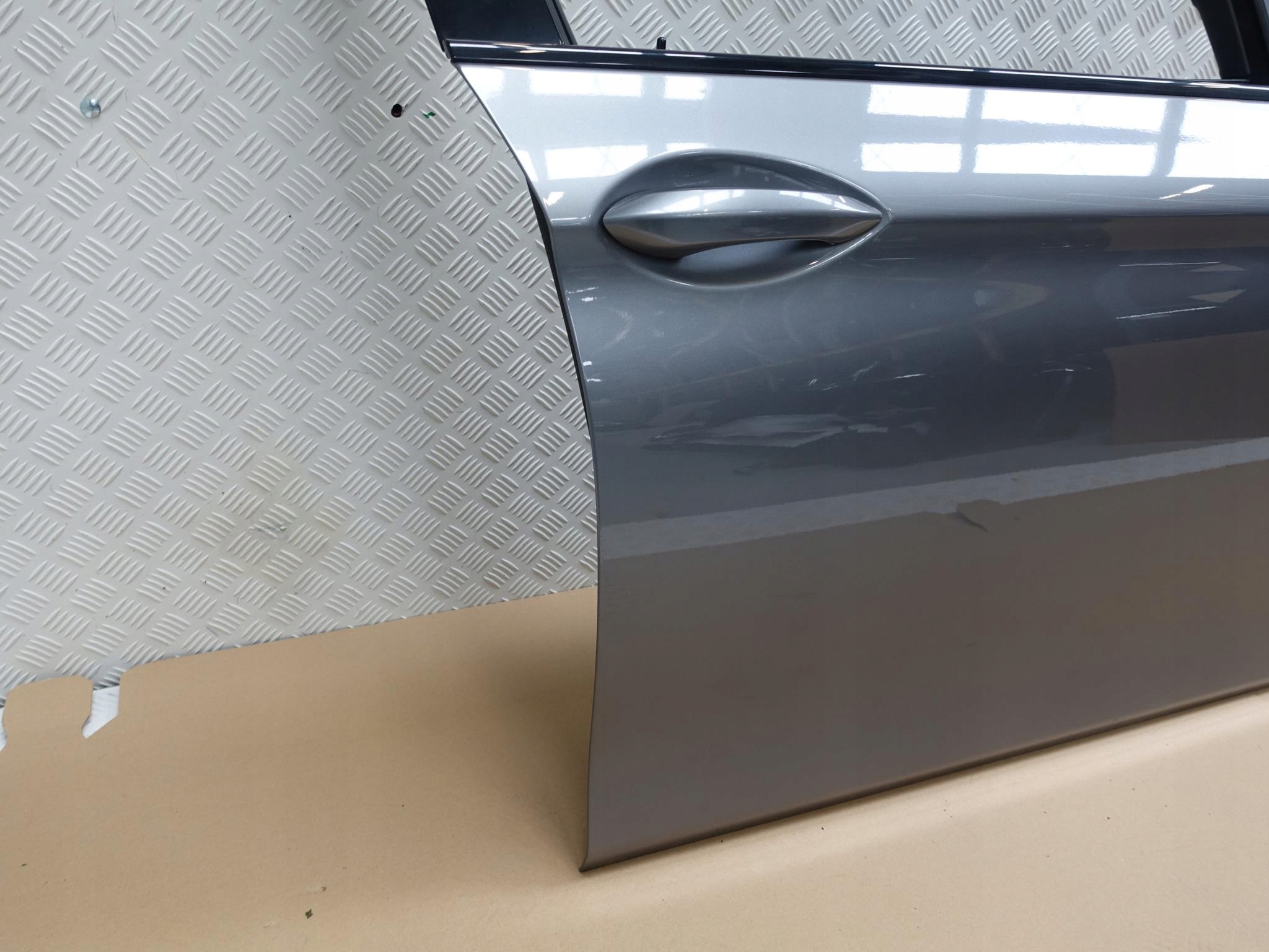BMW 5 F10 F11 DRZWI PRAWE PRZÓD KOLOR A52 KOMPLET BMW 5 F10 F11 DRZWI PRAWE PRZÓD KOLOR A52 KOMPLET - obrazek 3