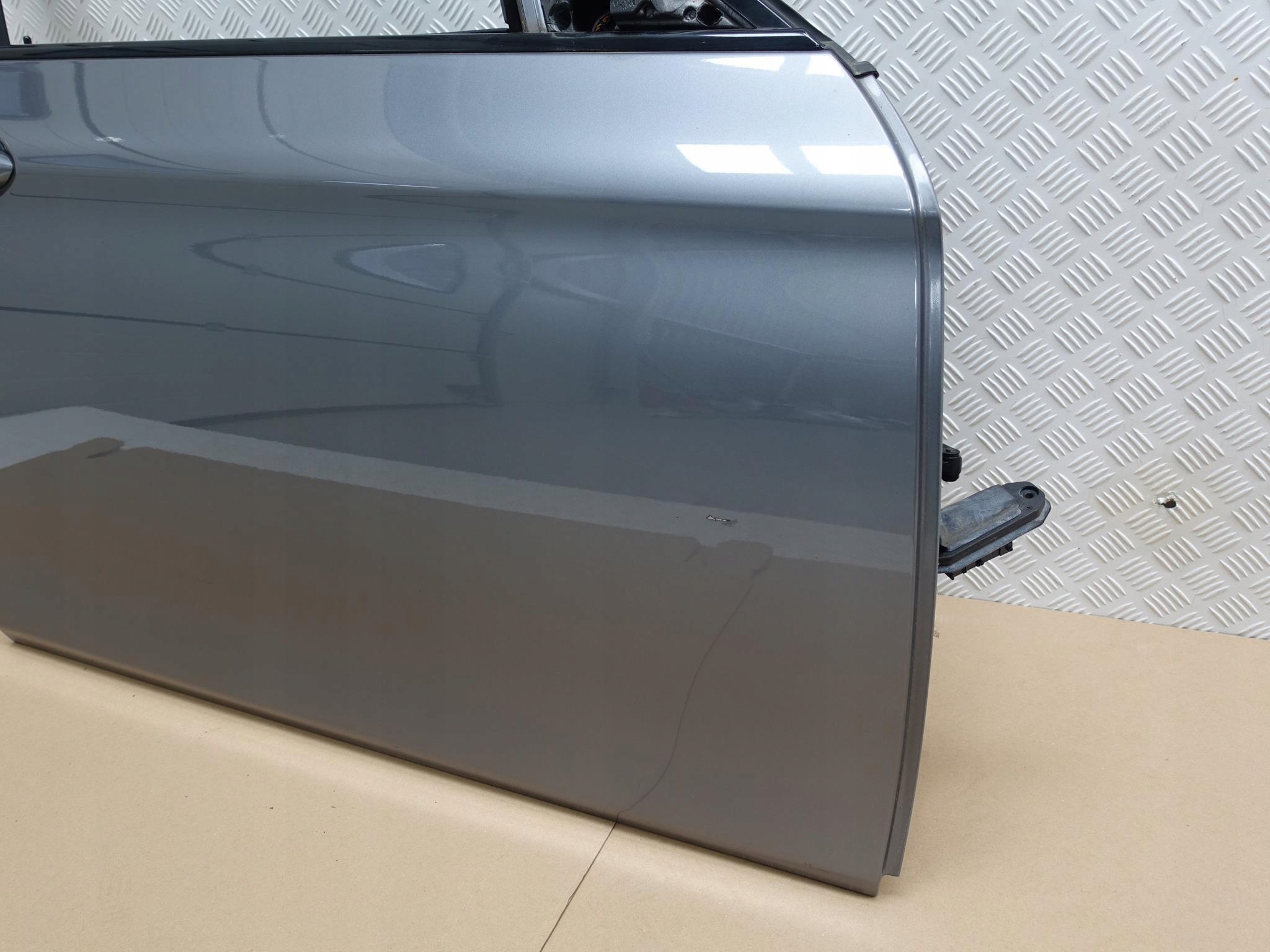 BMW 5 F10 F11 DRZWI PRAWE PRZÓD KOLOR A52 KOMPLET BMW 5 F10 F11 DRZWI PRAWE PRZÓD KOLOR A52 KOMPLET - obrazek 5