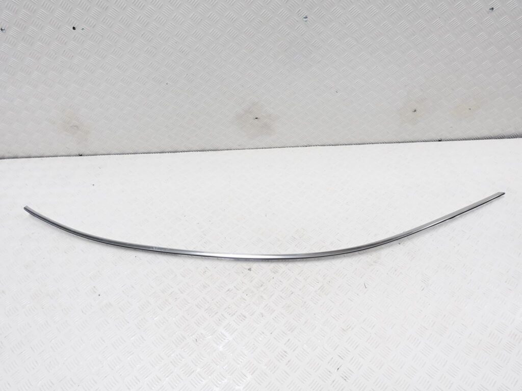 MASERATI GHIBLI 13- M157 LISTWA RELING CHROM PRAWY MASERATI GHIBLI 13- M157 LISTWA RELING CHROM PRAWY