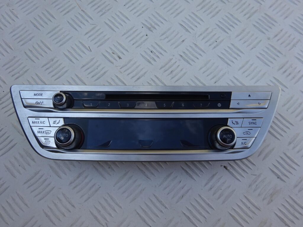 BMW G11 G12 PANEL KLIMATYZACJI RADIA 9392526