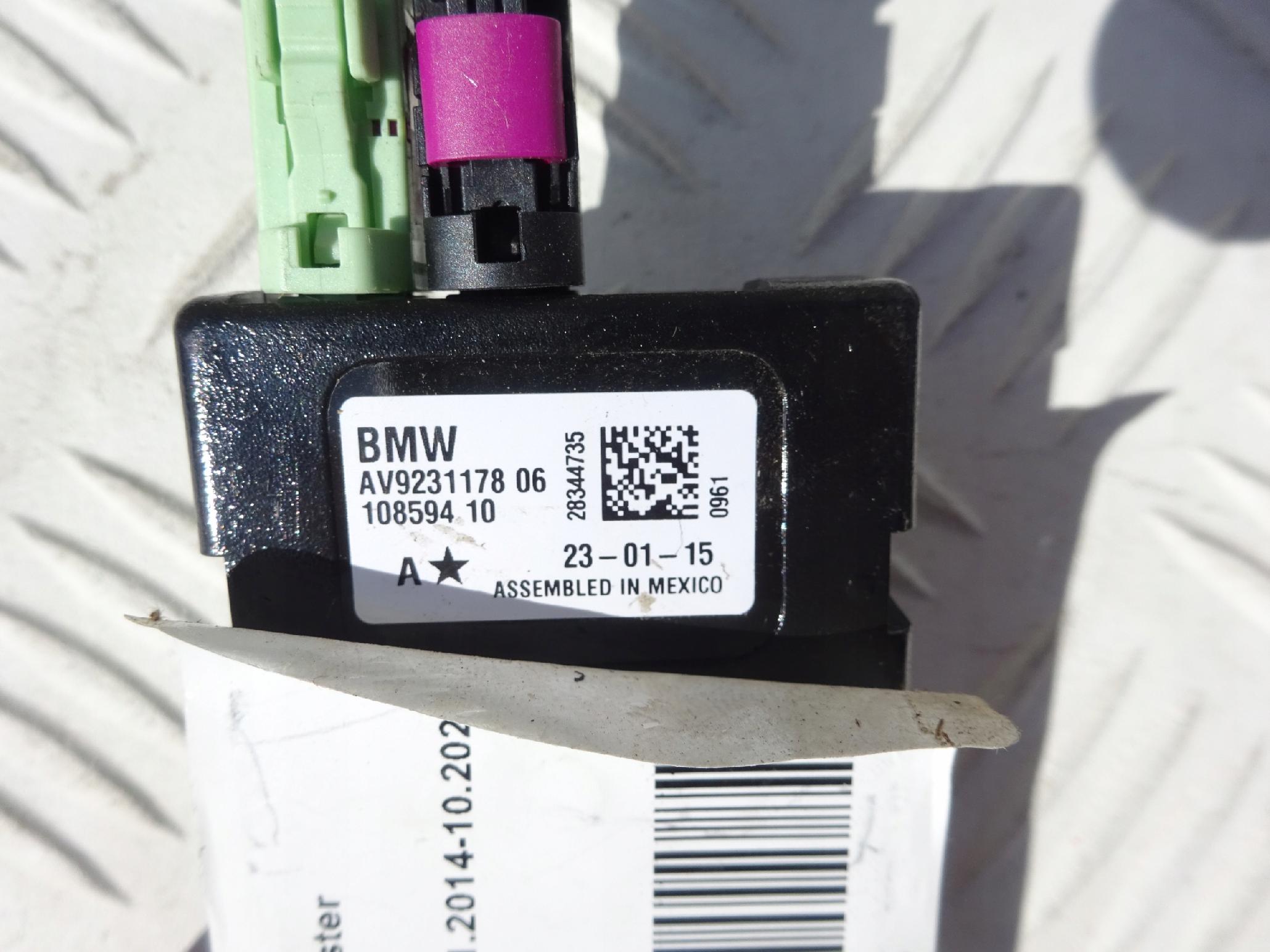 BMW F22 WZMACNIACZ ANTENOWY AM/FM ANTENA 9231178 BMW F22 WZMACNIACZ ANTENOWY AM/FM ANTENA 9231178 - obrazek 2