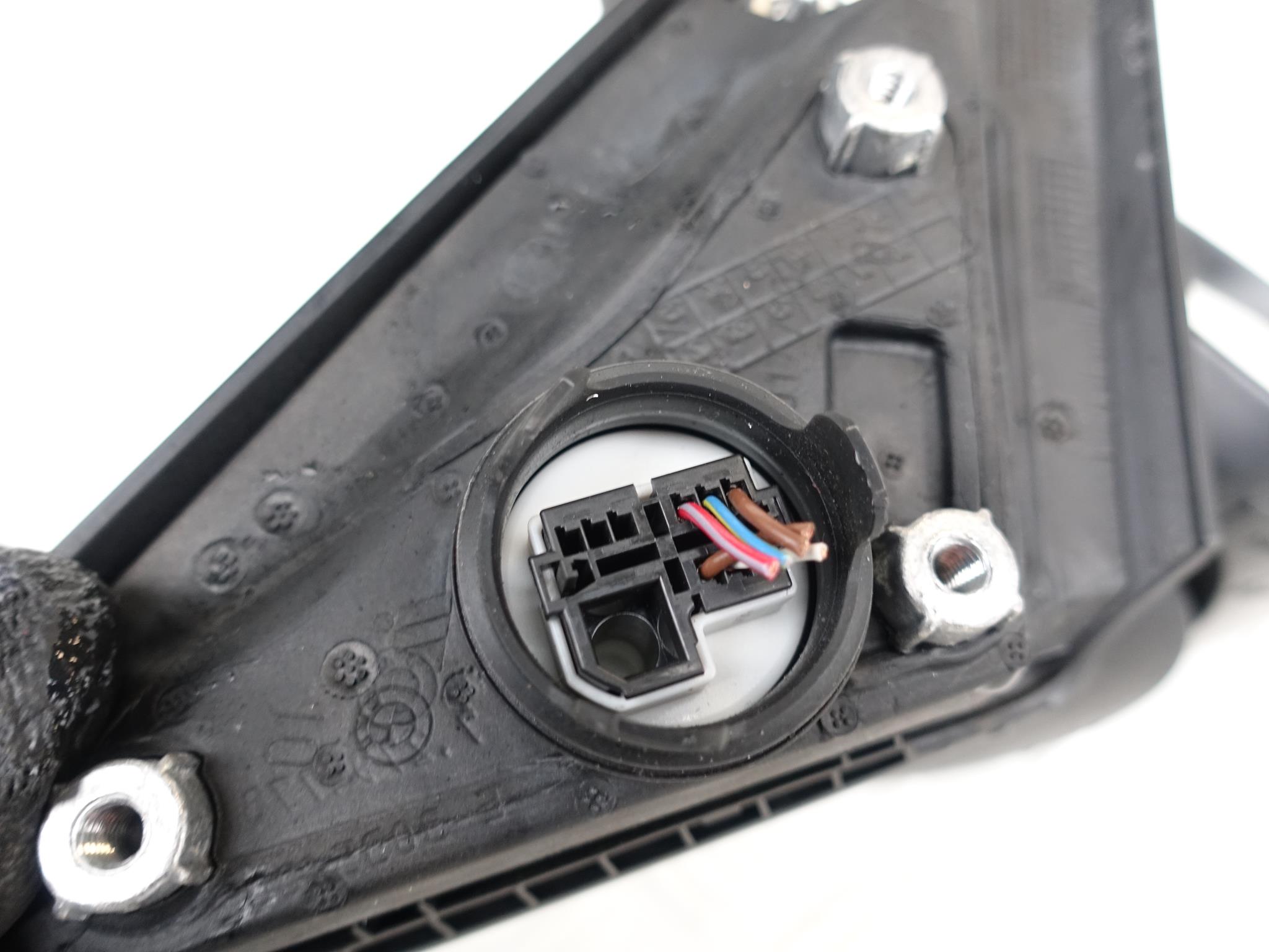 BMW M4 M3 F80 F82 F83 LUSTERKO PRAWE 5PIN BMW M4 M3 F80 F82 F83 LUSTERKO PRAWE 5PIN - obrazek 7
