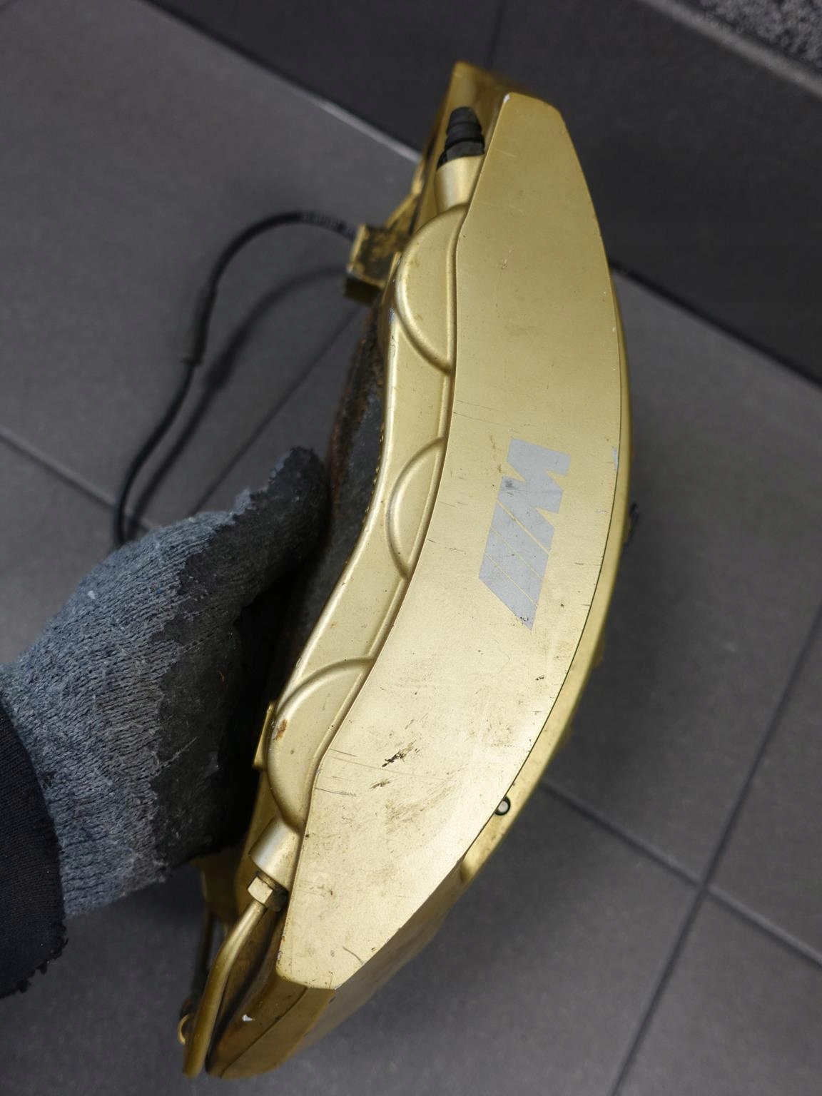 BMW M3 F80 M4 F82 F83 ZACISK GOLD ZŁOTY 20A881031A BMW M3 F80 M4 F82 F83 ZACISK GOLD ZŁOTY 20A881031A - obrazek 11