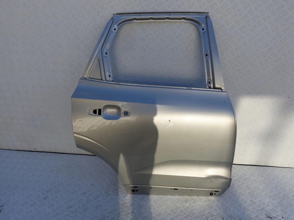VOLVO XC60 II 2 17-19 DRZWI PRAWE TYŁ