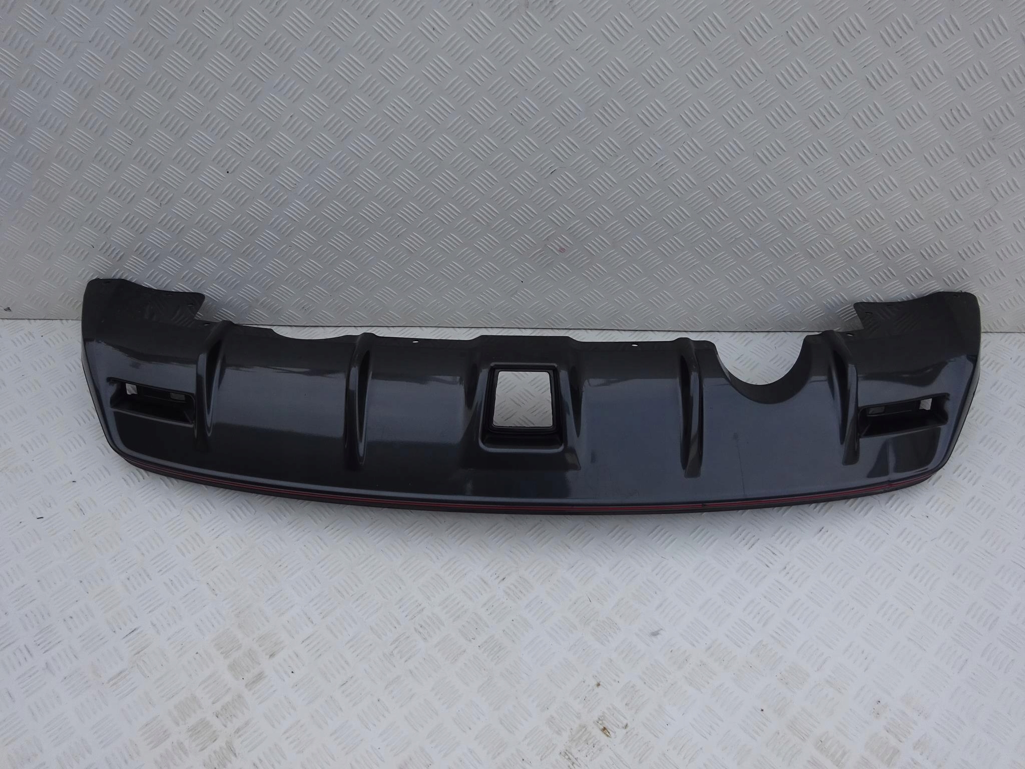 NISSAN JUKE NISMO SPOILER DOKŁADKA ZDERZAK TYŁ NISSAN JUKE NISMO SPOILER DOKŁADKA ZDERZAK TYŁ