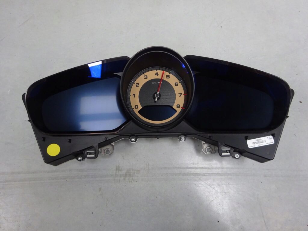 PORSCHE PANAMERA 971 973 EU LED ZEGAR 973920902B PORSCHE PANAMERA 971 973 EU LED ZEGAR 973920902B