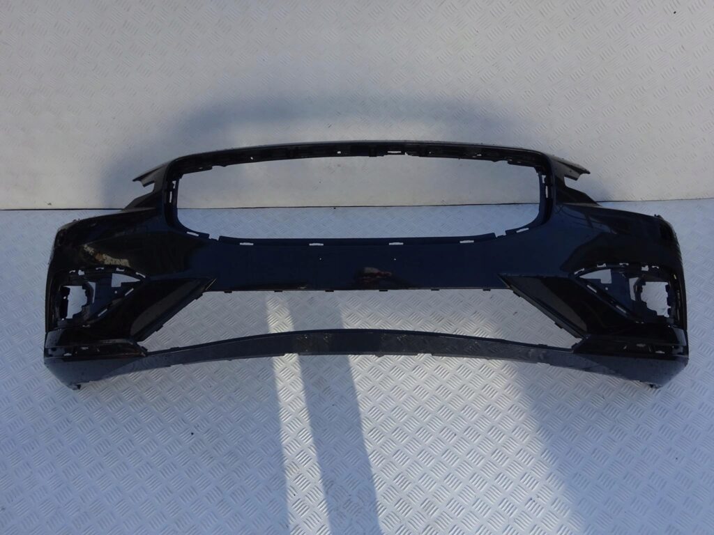 VOLVO V60 S60 18-20 ZDERZAK PRZÓD 31690589 VOLVO V60 S60 18-20 ZDERZAK PRZÓD 31690589