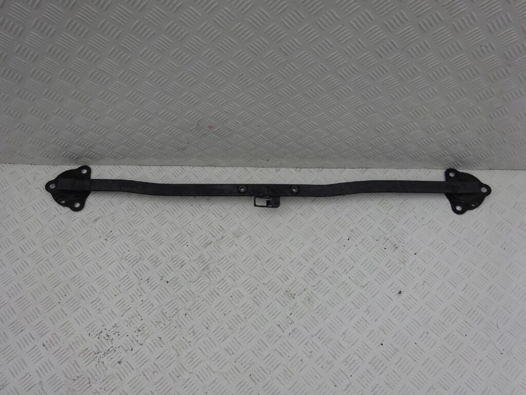VOLVO V40 12-18 2012-2018 BELKA ROZPÓRKA PRZÓD