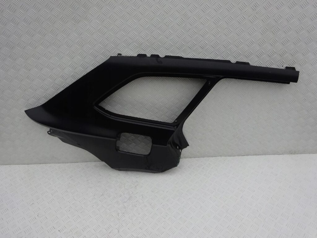 SEAT LEON III 3 KOMBI BŁOTNIK PRAWY TYŁ 5F9809838