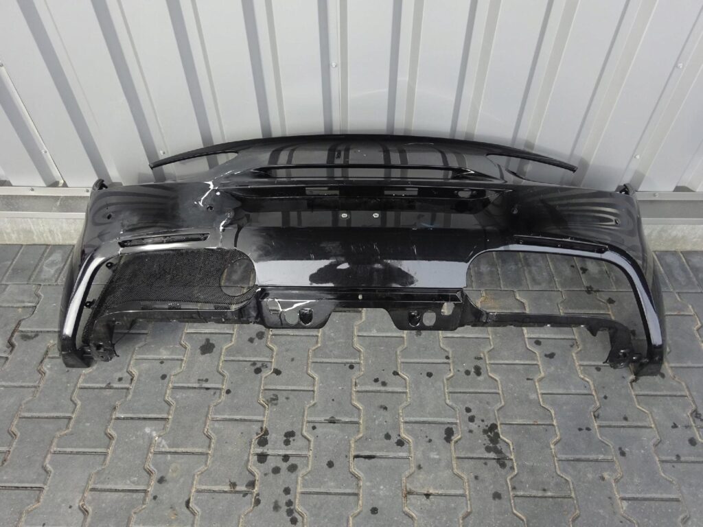 FERRARI 488 F142M GTB ZDERZAK TYŁ 86637900 FERRARI 488 F142M GTB ZDERZAK TYŁ 86637900