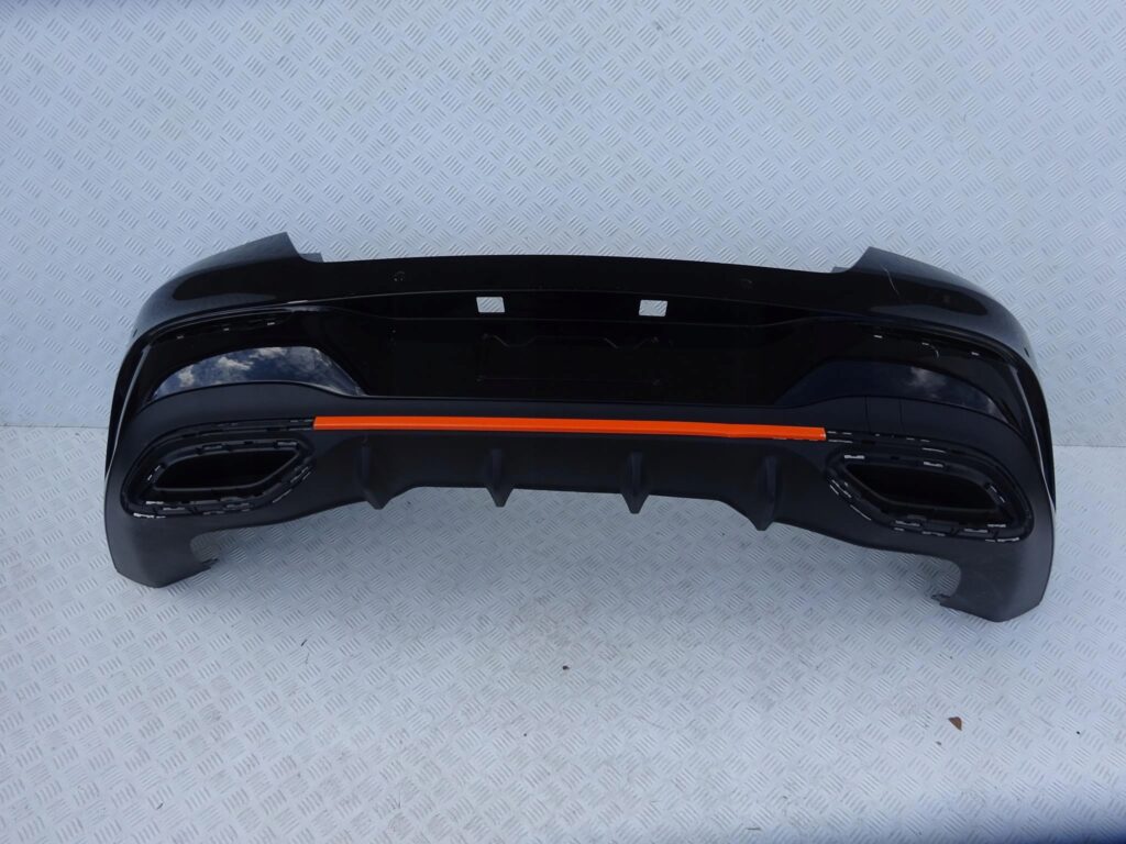 MERCEDES CLA 118 W118 AMG ZDERZAK TYŁ DYFUZOR
