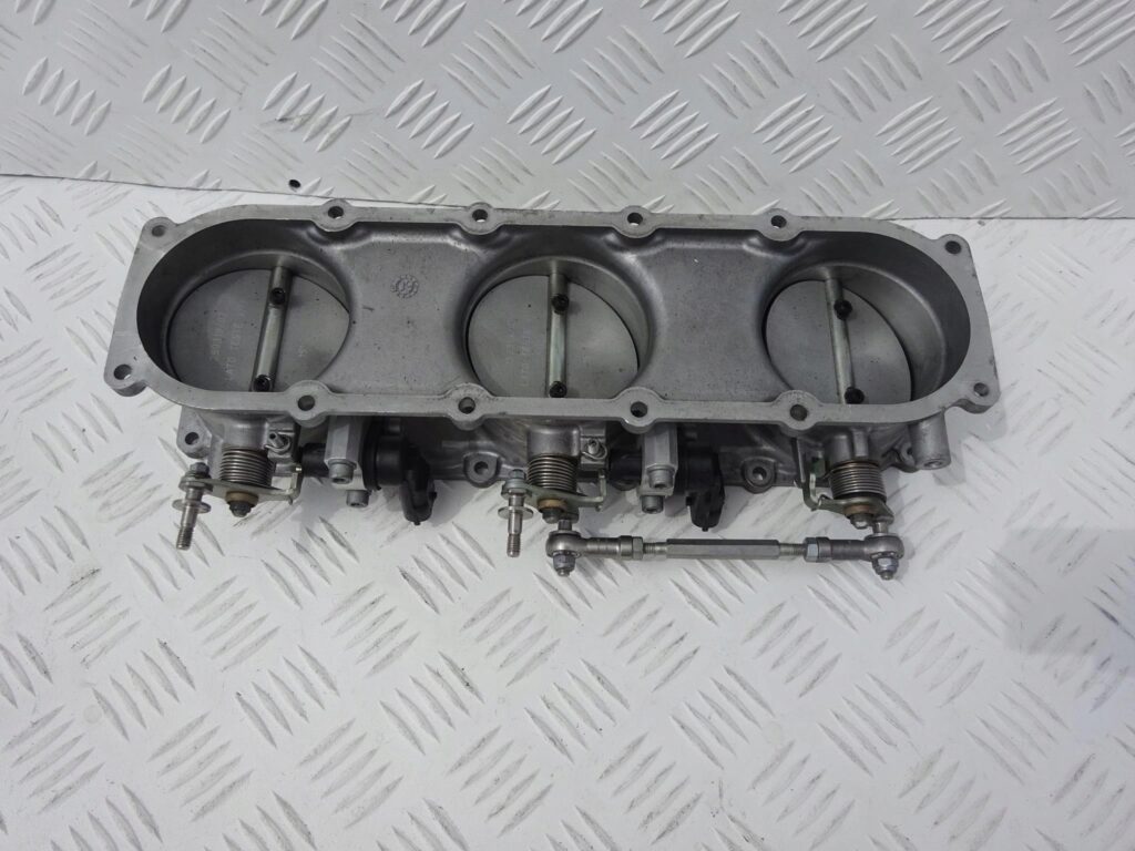 FERRARI 458 KOLEKTOR DOLOTOWY KLAPY KOMPRESYJNE FERRARI 458 KOLEKTOR DOLOTOWY KLAPY KOMPRESYJNE