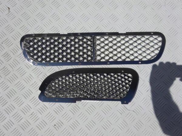 BENTLEY ARNAGE KRATKA GRILL ZDERZAK PRZÓD NOWA ORG