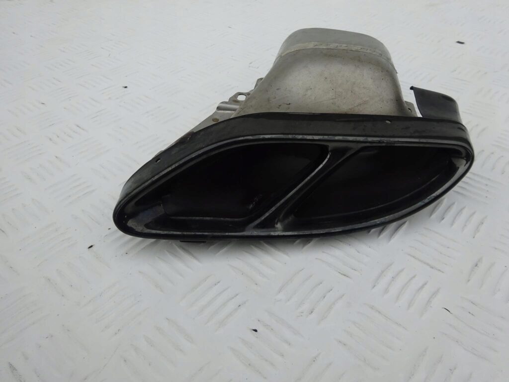 MERCEDES GLC 253 43 AMG WYDECH KOŃCÓWKA LEWA MERCEDES GLC 253 43 AMG WYDECH KOŃCÓWKA LEWA