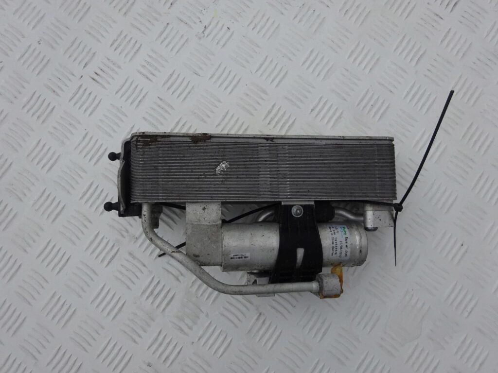 BMW F20 F30 F31 F32 F33F36 SKRAPLACZ KLIMATYZACJI BMW F20 F30 F31 F32 F33F36 SKRAPLACZ KLIMATYZACJI