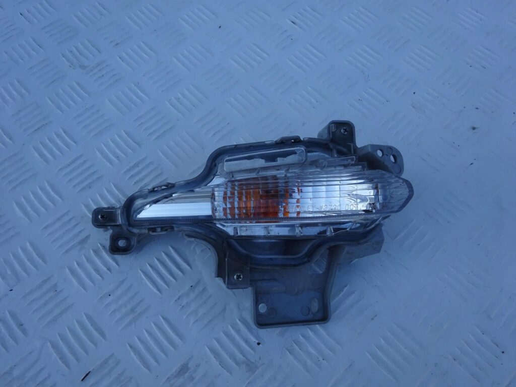 MAZDA 3 III 13 17- PRAWY HALOGEN LED KIERUNEK