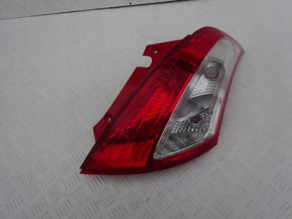 SUZUKI SWIFT IV 4 LIFT 10-15 LAMPA PRAWA TYŁ TYLNA
