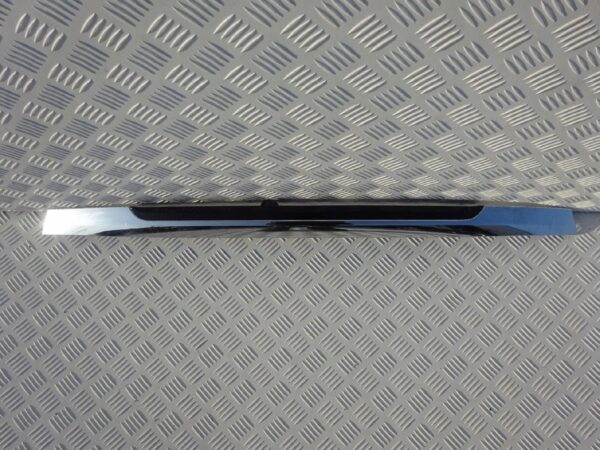 JAGUAR XF LIFT CHROM LISTWA KLAPY CX23-13550-BF JAGUAR XF LIFT CHROM LISTWA KLAPY CX23-13550-BF