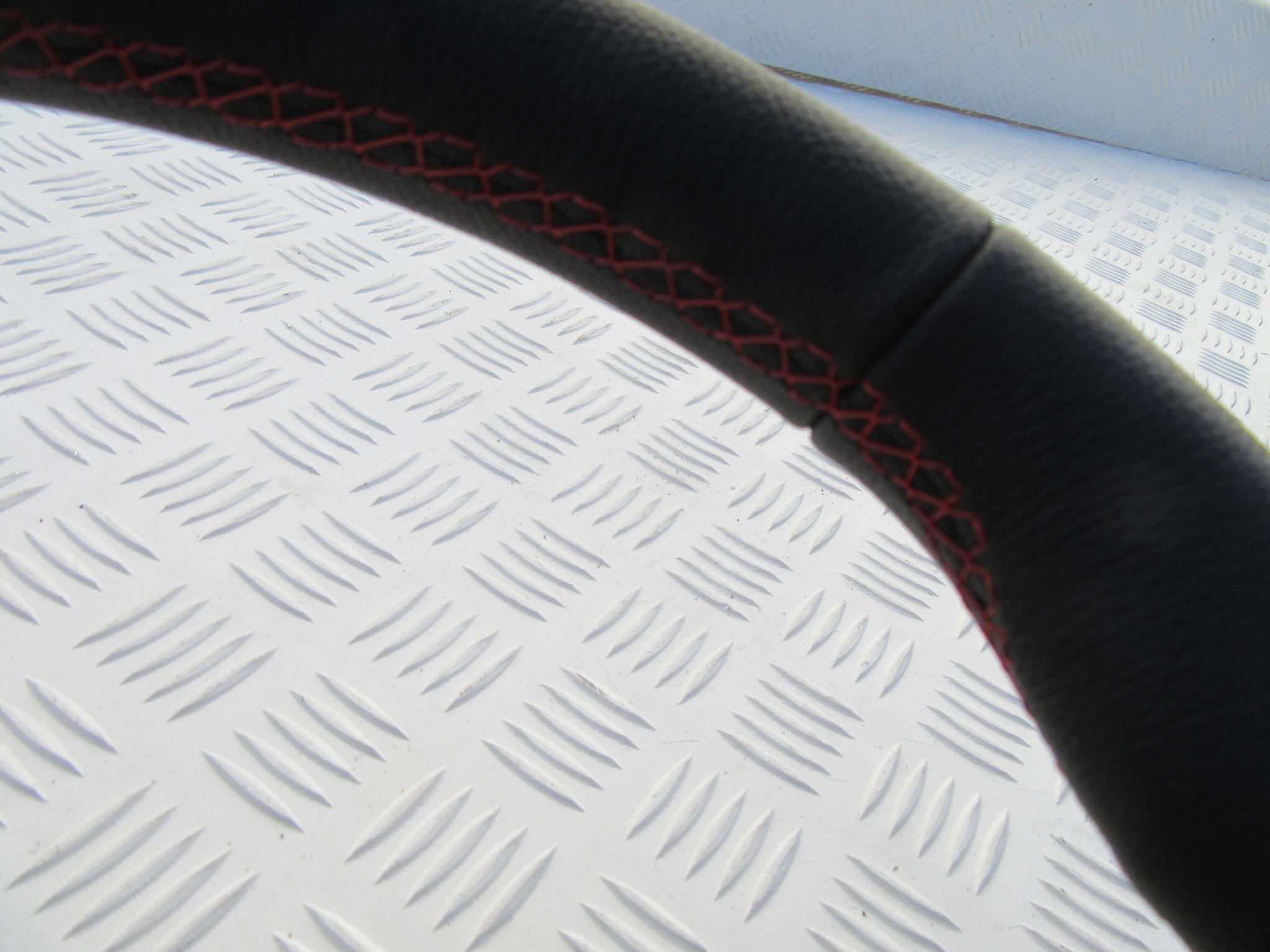 BMW F23 F22 F20 F21 F30 KIEROWNICA SPORT NIĆ CZERW BMW F23 F22 F20 F21 F30 KIEROWNICA SPORT NIĆ CZERW - obrazek 4