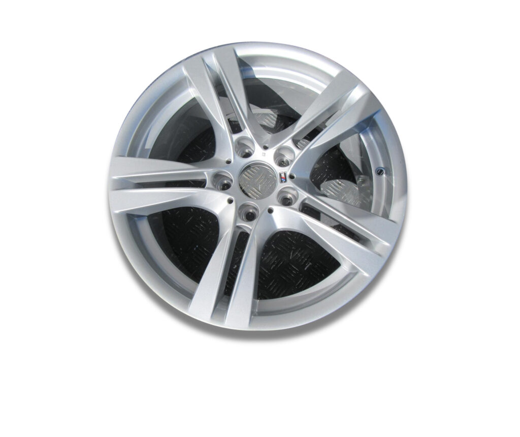 BMW X1 E84 X3 M-PAKIET FELGA 9Jx18 ET41 5×120 BMW X1 E84 X3 M-PAKIET FELGA 9Jx18 ET41 5x120