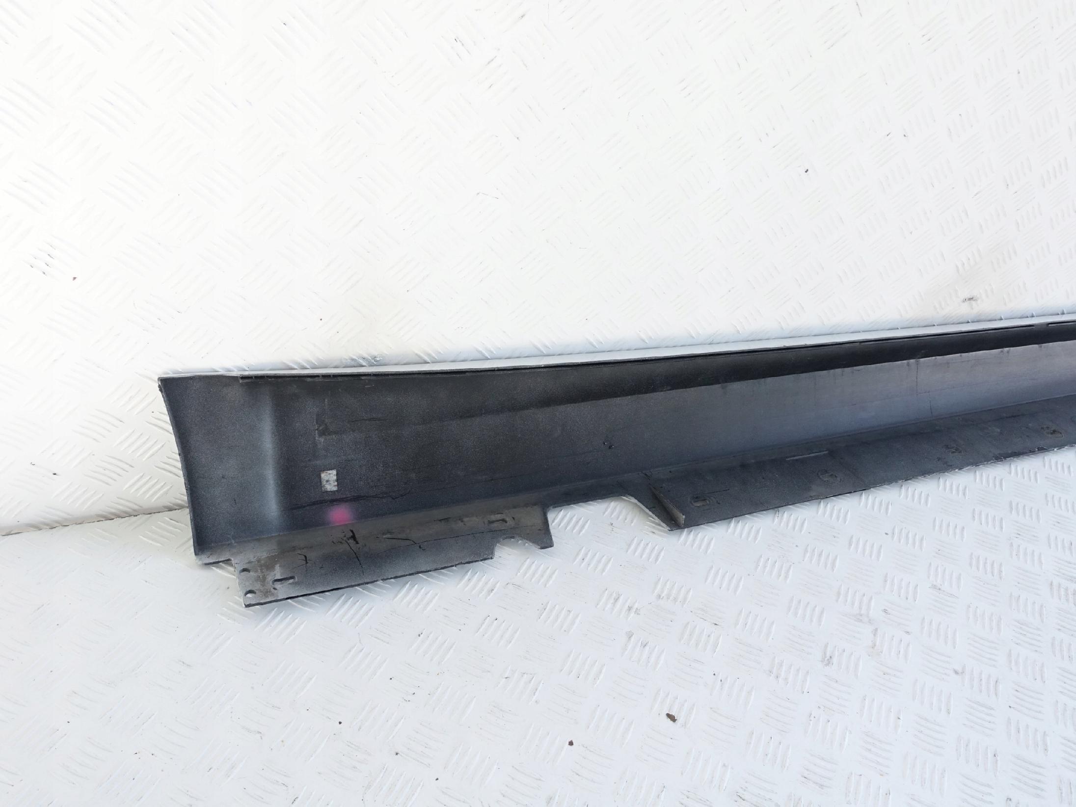 BMW E90 E91 PRÓG LEWY LISTWA NAKŁADKA LIFT LCI BMW E90 E91 PRÓG LEWY LISTWA NAKŁADKA LIFT LCI - obrazek 7