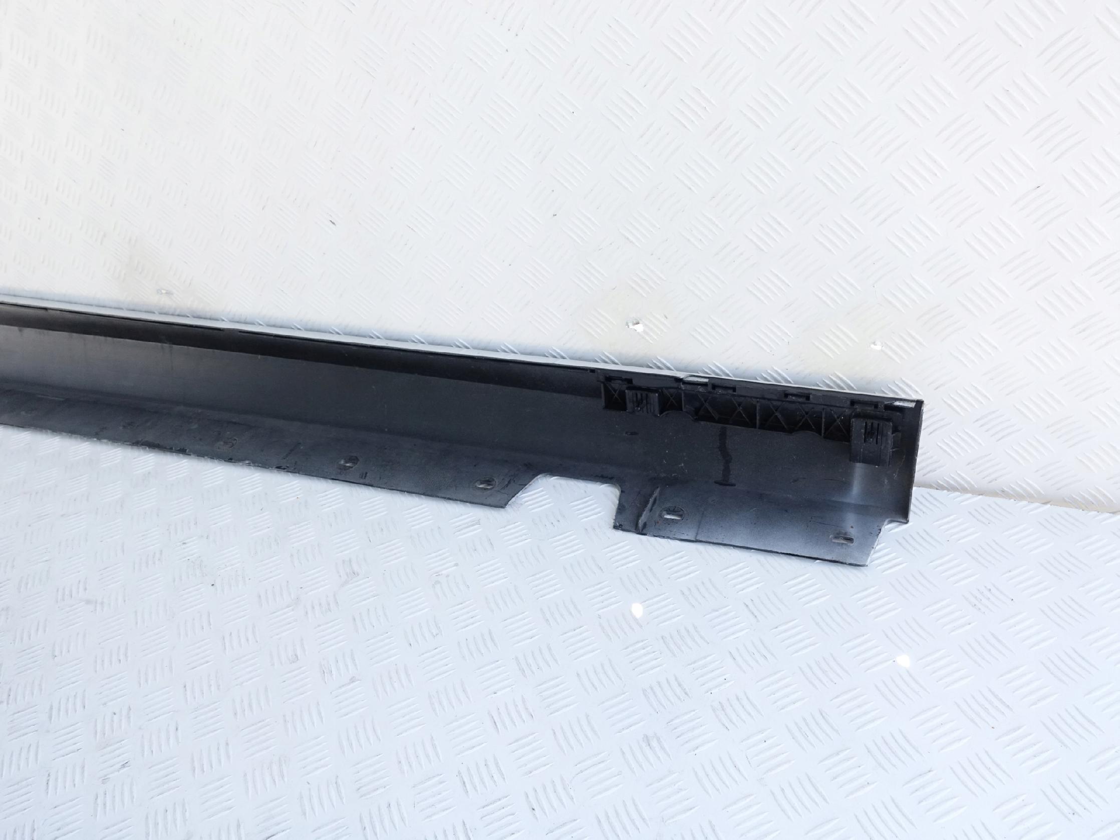 BMW E90 E91 PRÓG LEWY LISTWA NAKŁADKA LIFT LCI BMW E90 E91 PRÓG LEWY LISTWA NAKŁADKA LIFT LCI - obrazek 8