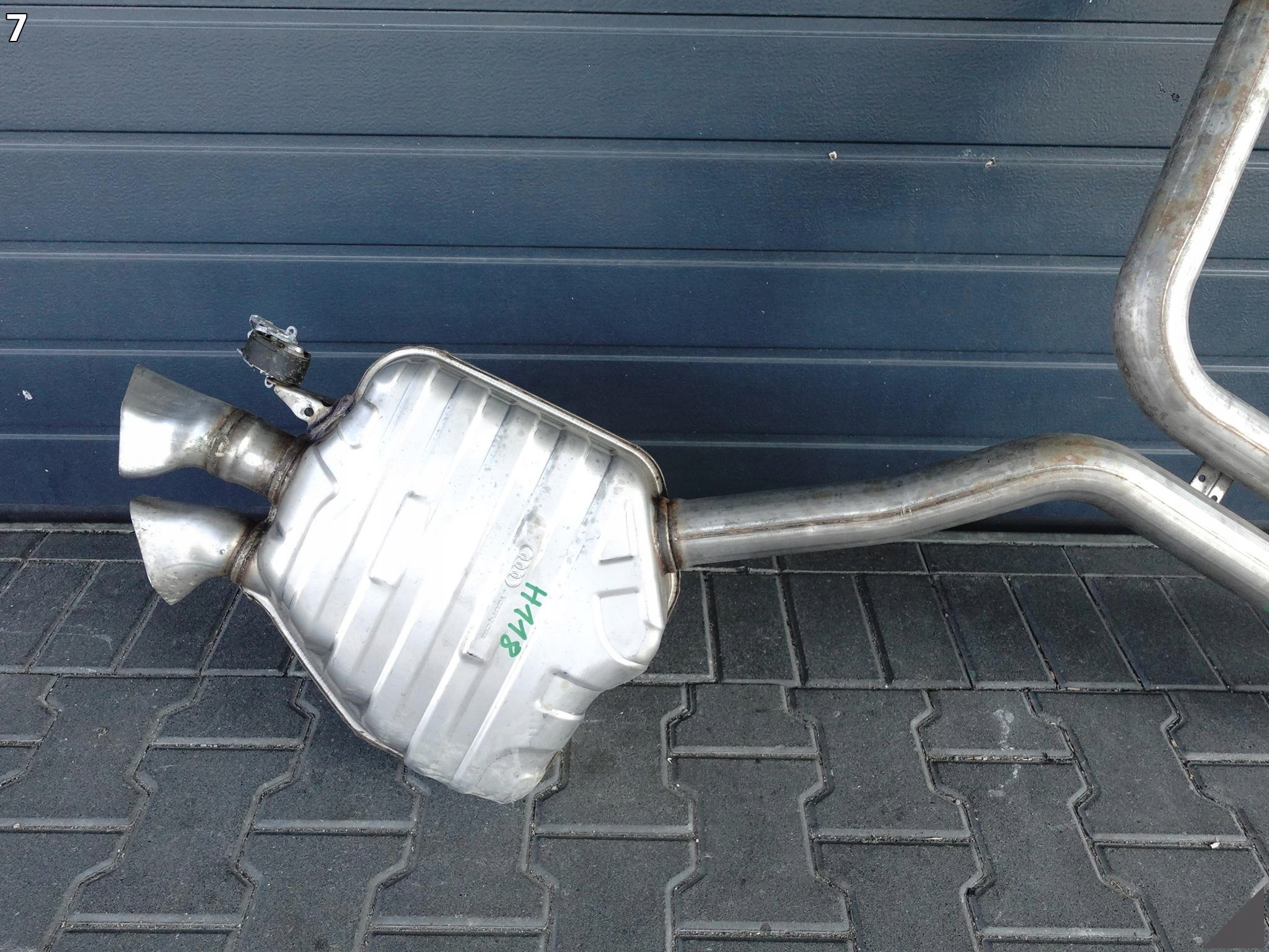 AUDI A8 4H0 4H4 D4 LIFT 13-17 UKŁAD WYDECHOWY TŁUMIK KOŃCOWY LONG 3.0 TDI AUDI A8 4H0 4H4 D4 LIFT 13-17 UKŁAD WYDECHOWY TŁUMIK KOŃCOWY LONG 3.0 TDI - obrazek 8