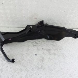 PORSCHE 992 19- KANAŁ ODPŁYWU WODY RYNNA LEWA TYŁ PORSCHE 992 19- KANAŁ ODPŁYWU WODY RYNNA LEWA TYŁ