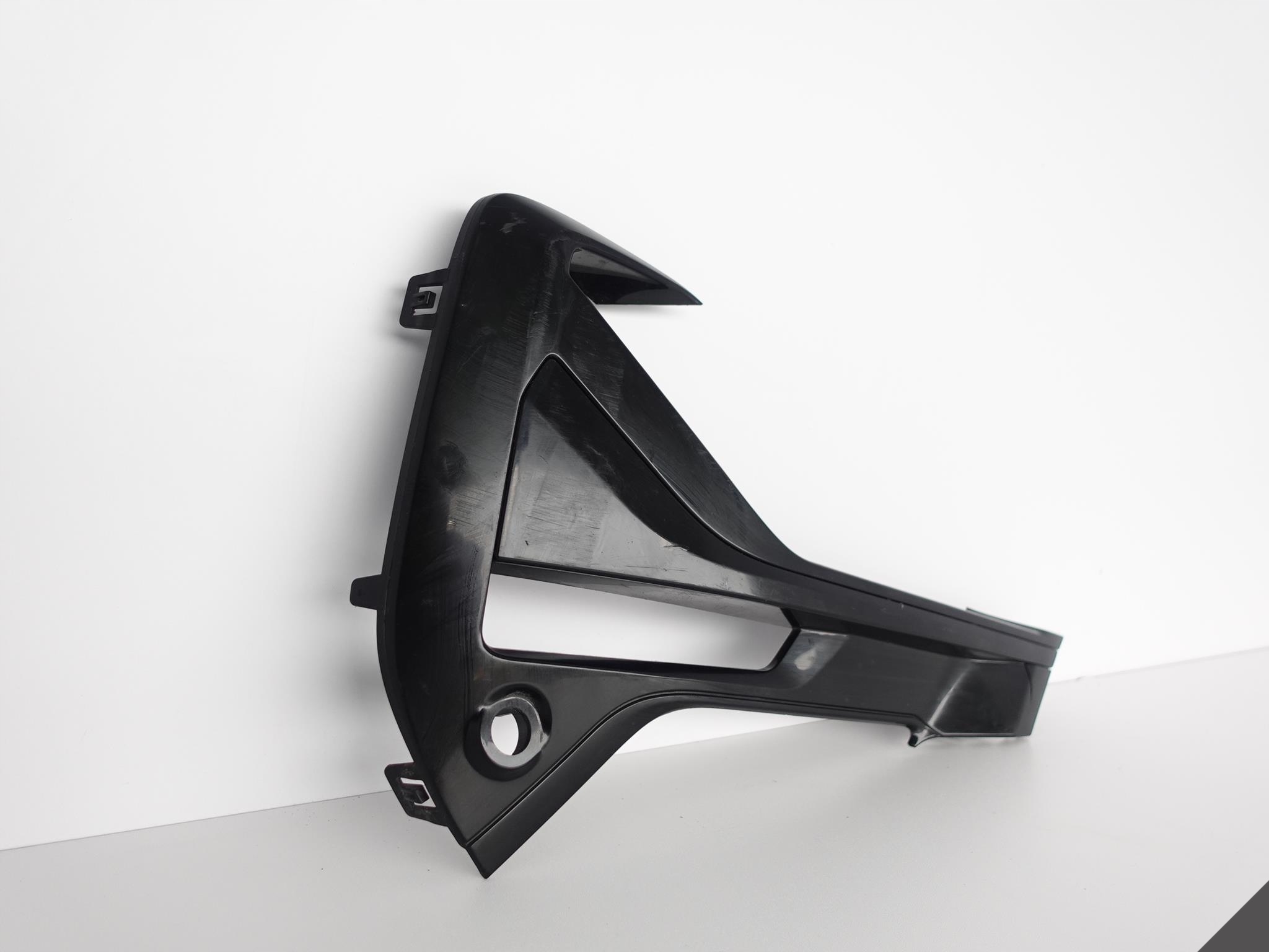 BMW X1 F48 LCI LIFT 19- SPORT-LINE KRATKA PRAWA BMW X1 F48 LCI LIFT 19- SPORT-LINE KRATKA PRAWA - obrazek 2