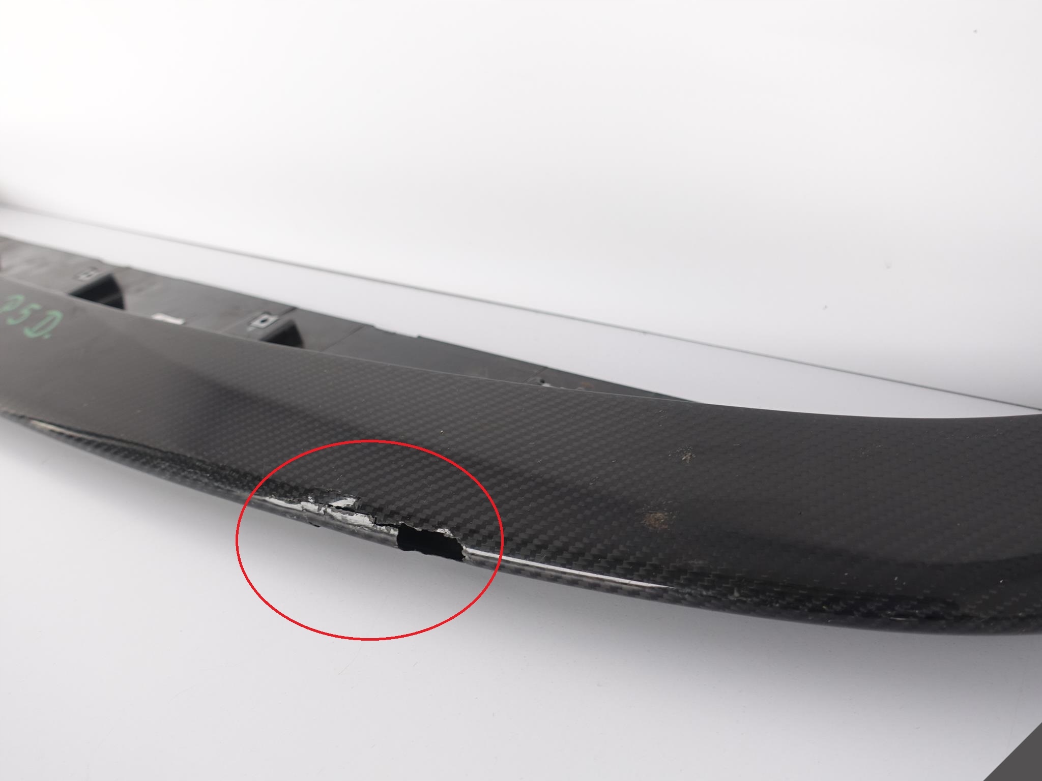 MASERATI LEVANTE TROFEO GTS LIFT CARBON SPOILER MASERATI LEVANTE TROFEO GTS LIFT CARBON SPOILER - obrazek 8