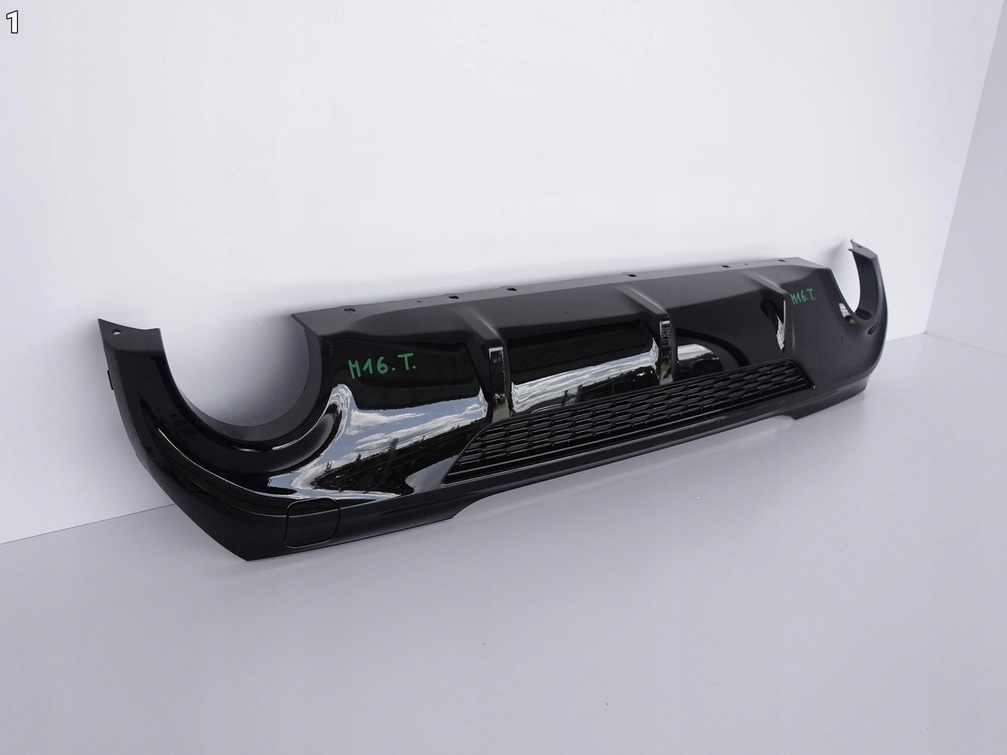 BMW 1 F40 M-PAKIET M135IX DYFUZOR SPOILER TYŁ BMW 1 F40 M-PAKIET M135IX DYFUZOR SPOILER TYŁ - obrazek 2