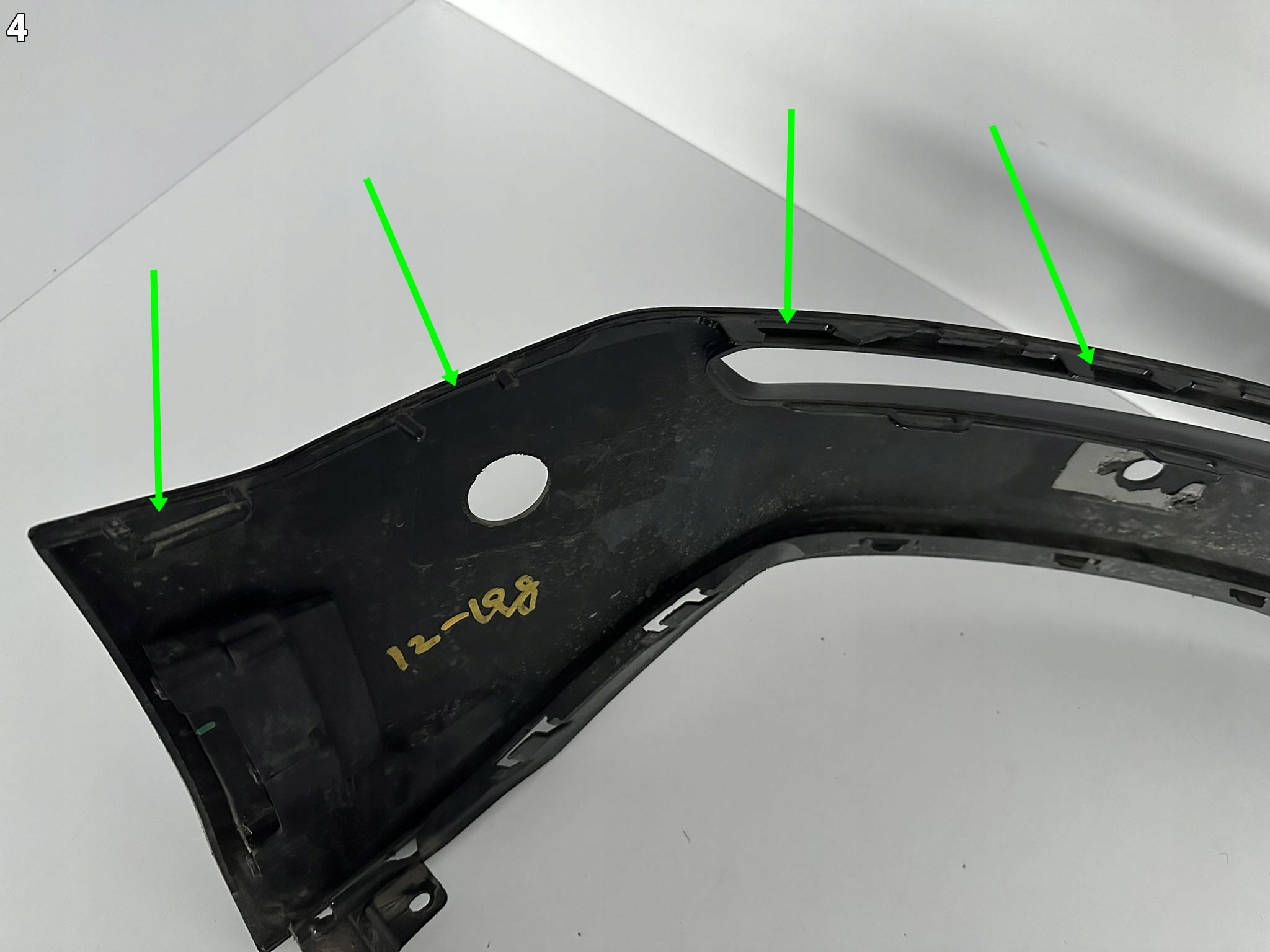 LAMBORGHINI URUS 4ML ZDERZAK SPOILER NAKŁADKA DOKŁADKA TYŁ LAMBORGHINI URUS 4ML ZDERZAK SPOILER NAKŁADKA DOKŁADKA TYŁ - obrazek 5