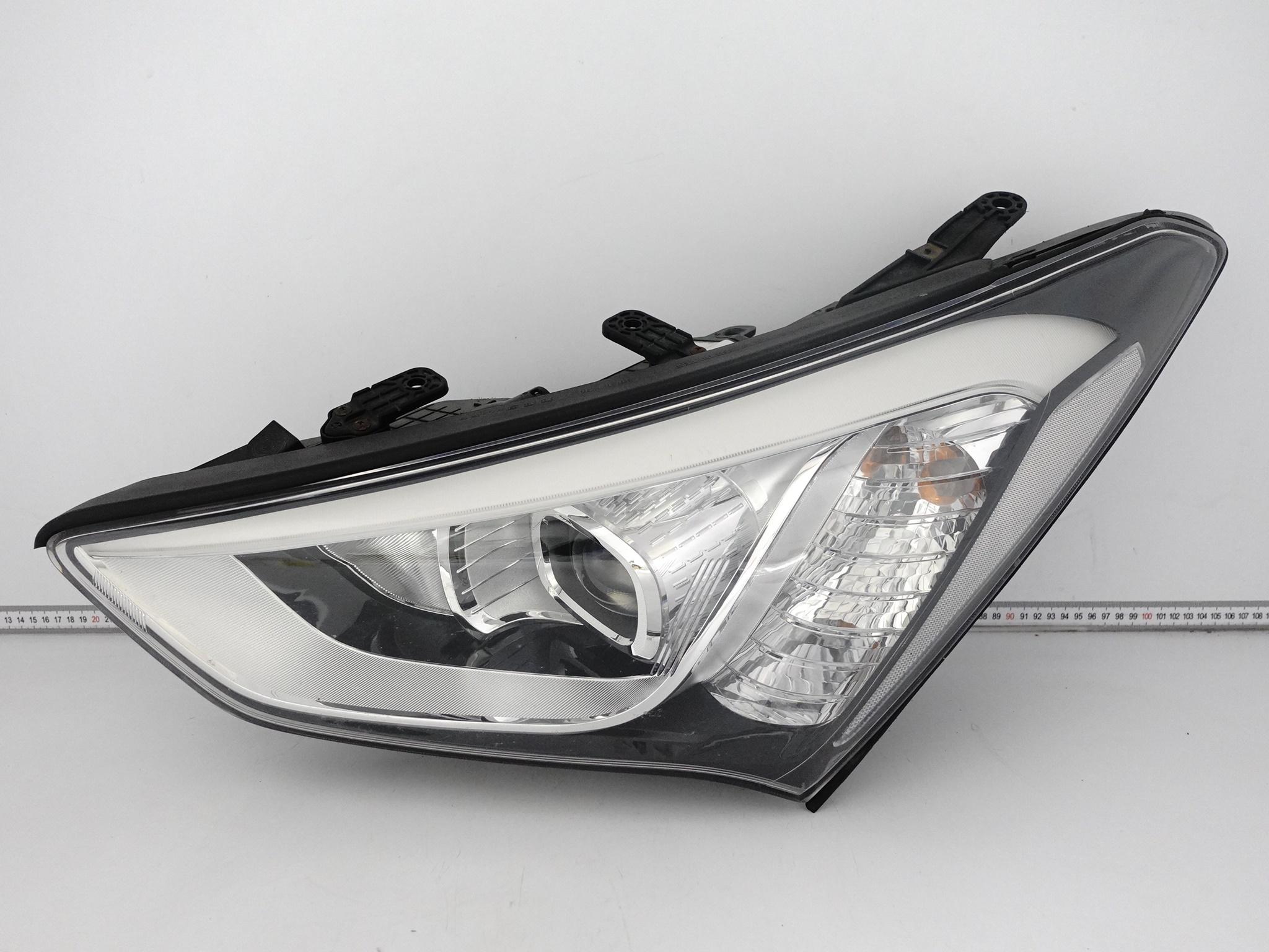 HYUNDAI SANTA FE III 3 12-15 LAMPA XENON LEWA PRZÓD EUROPA HYUNDAI SANTA FE III 3 12-15 LAMPA XENON LEWA PRZÓD EUROPA